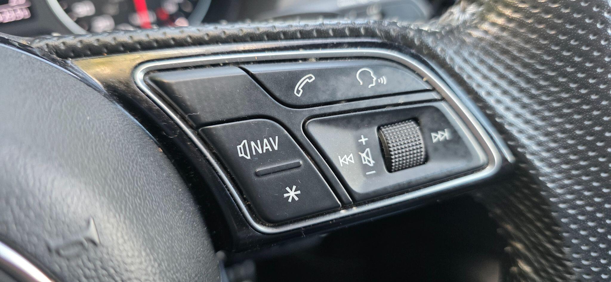 Audi Q2 view 45