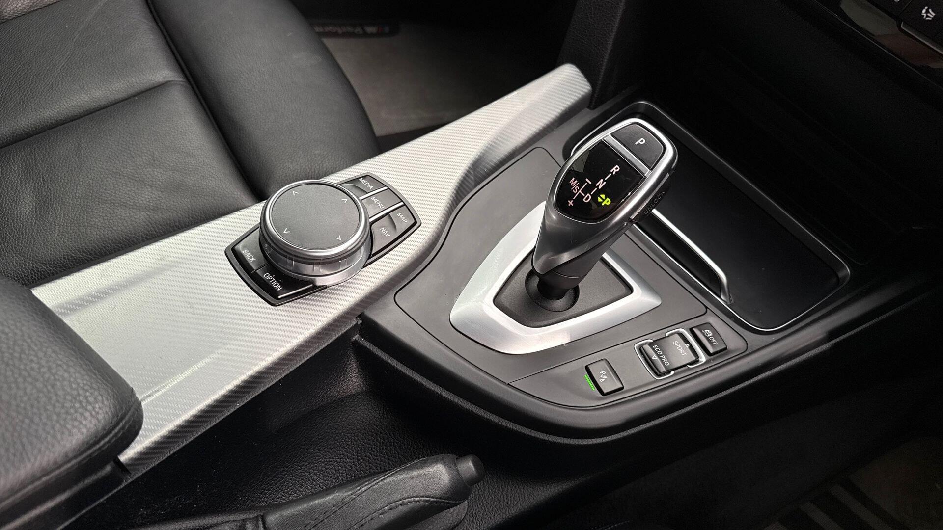 BMW 4 Series view 10