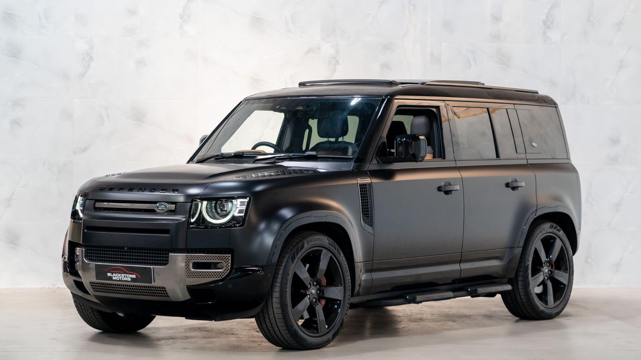 Land Rover Defender view 4