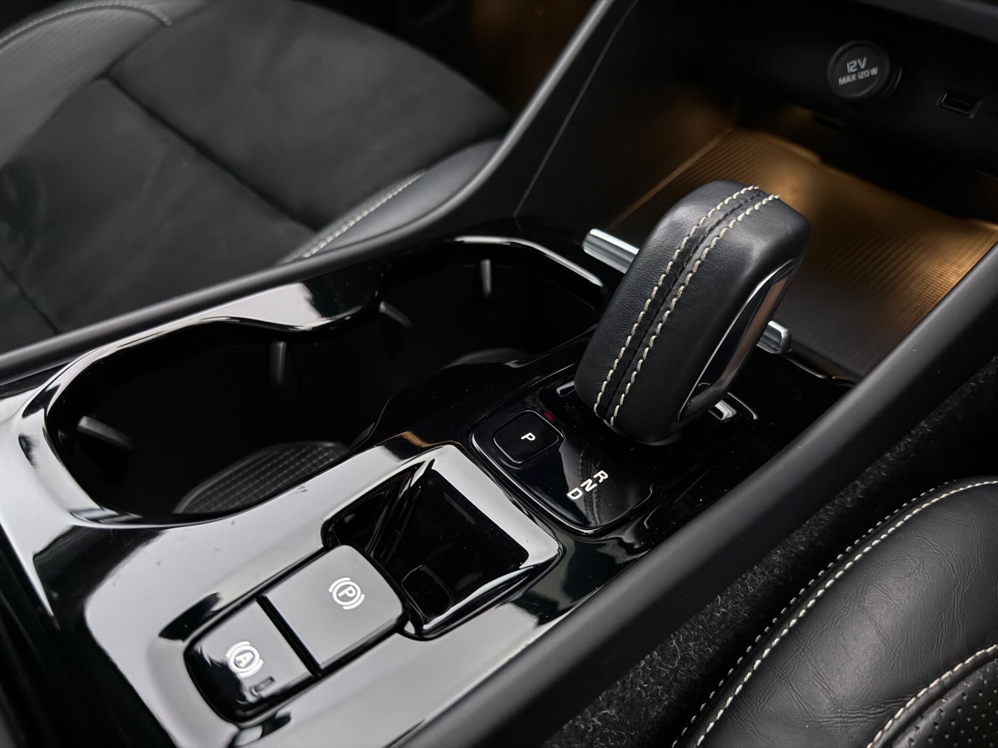Volvo XC40 view 23