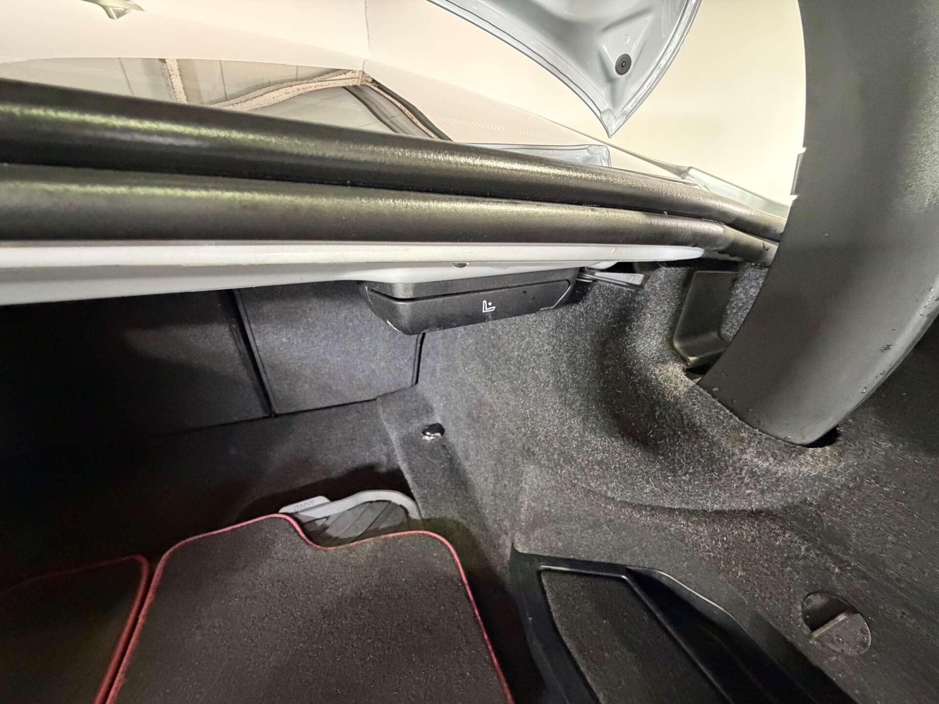 BMW 4 Series view 13