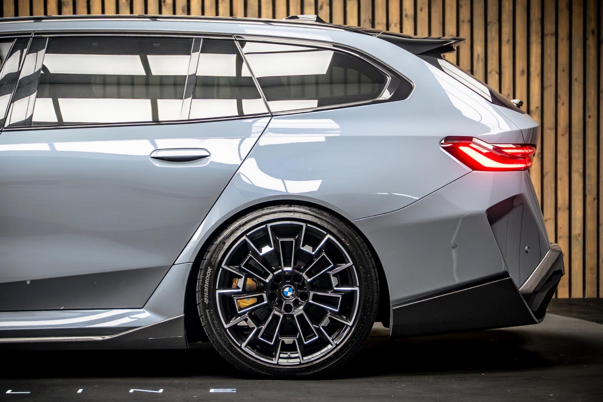 BMW M5 view 18
