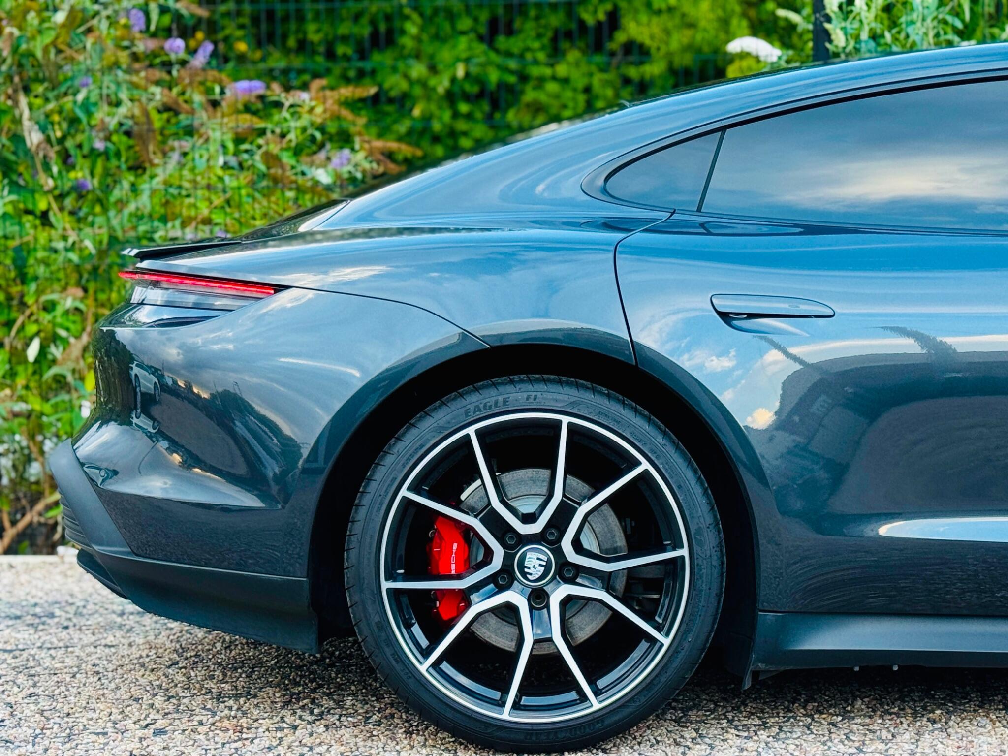 Porsche Taycan view 44