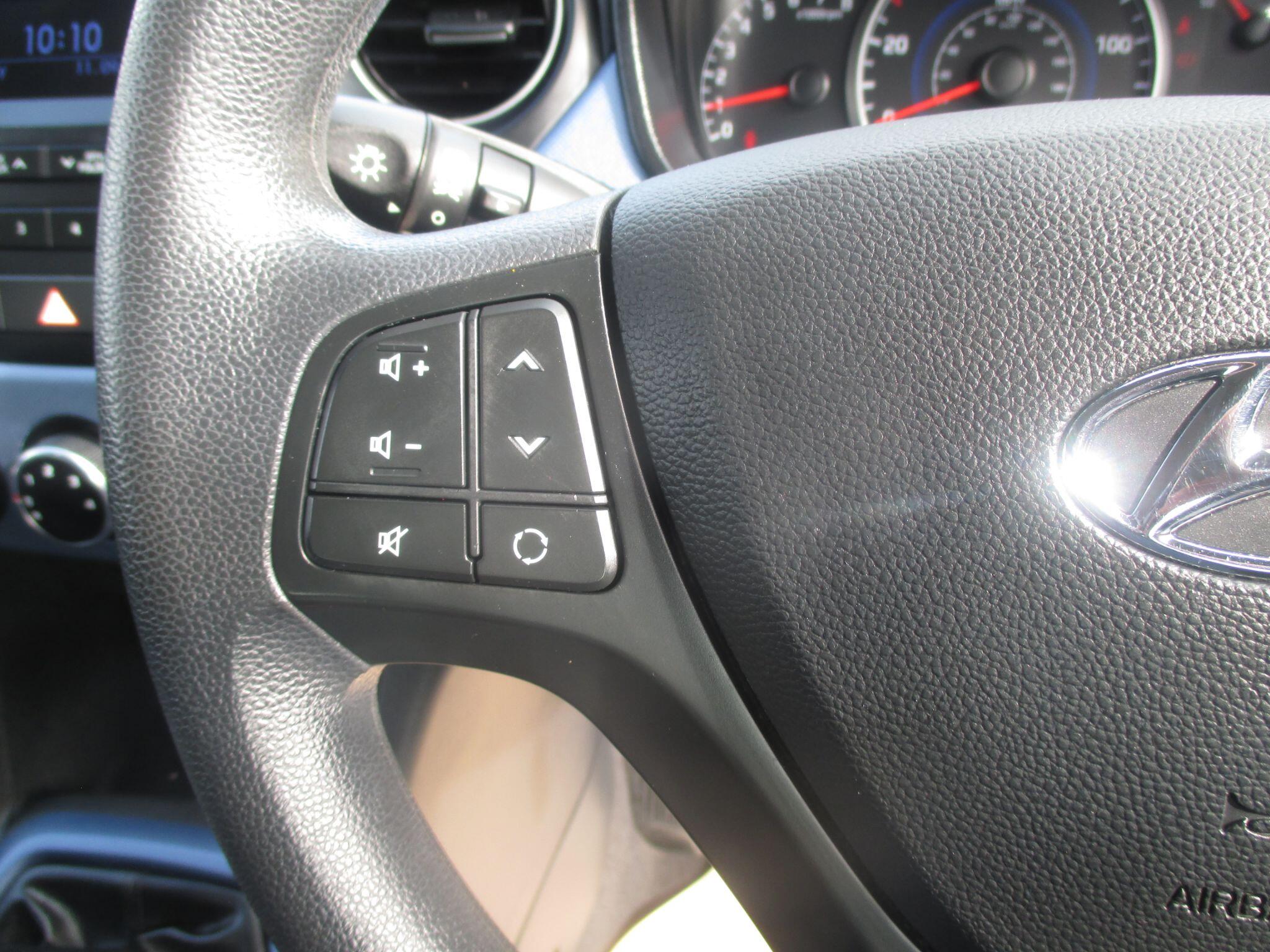 Hyundai I10 view 37