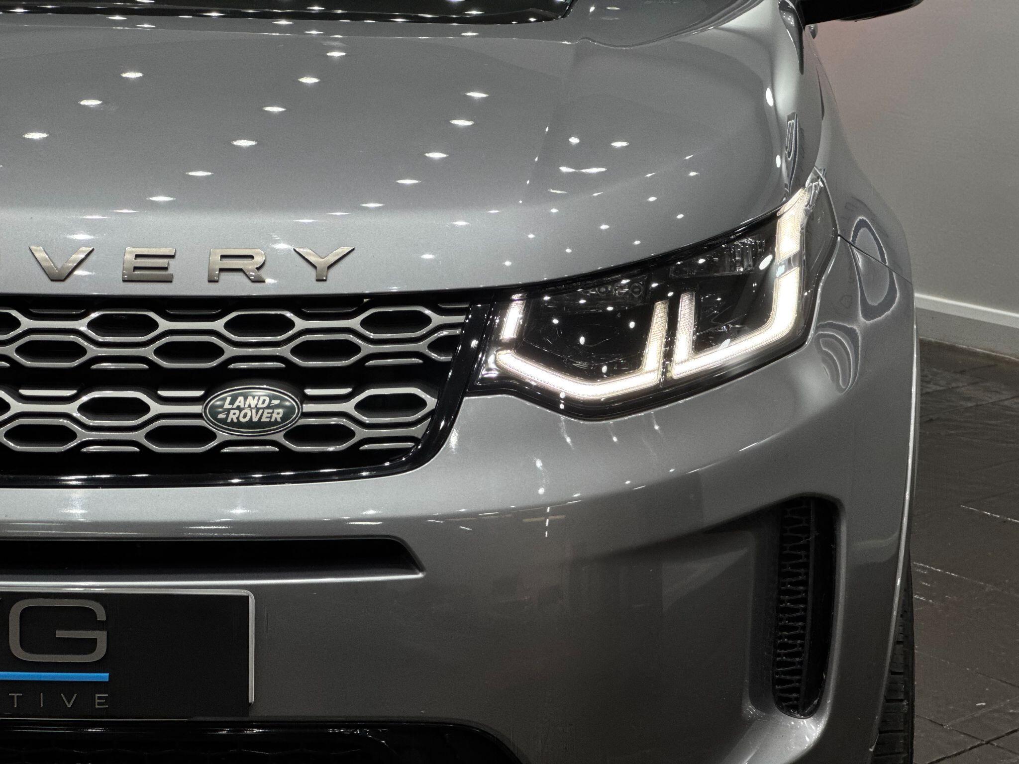 Land Rover Discovery Sport view 9