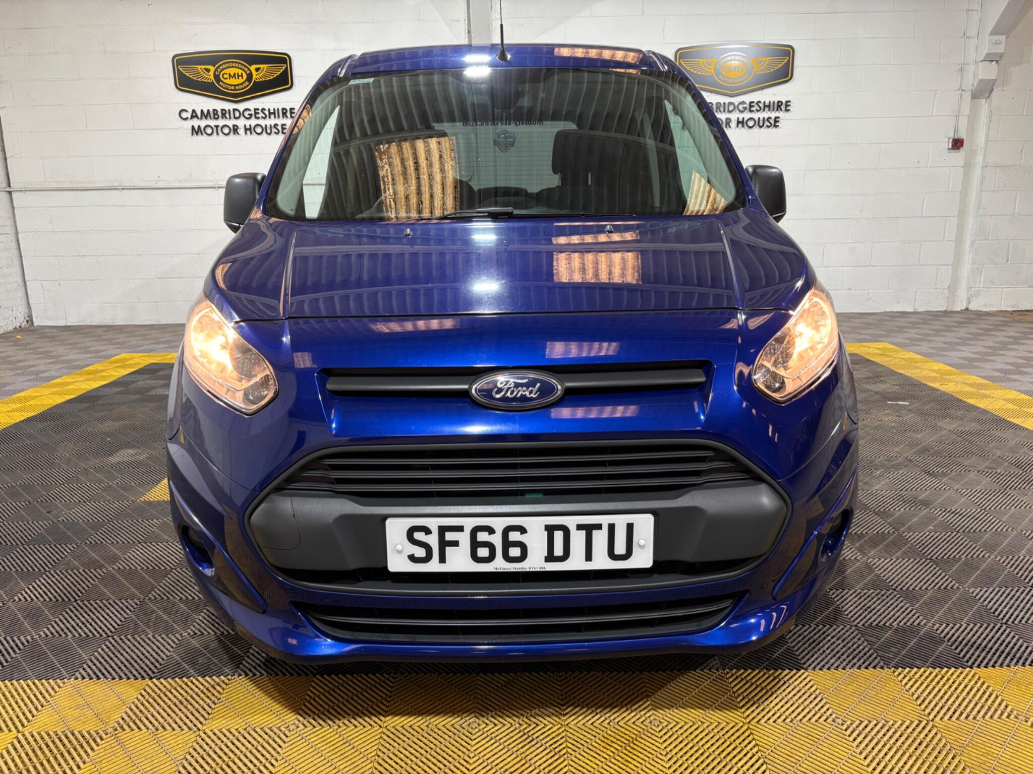 Ford Tourneo Connect view 38