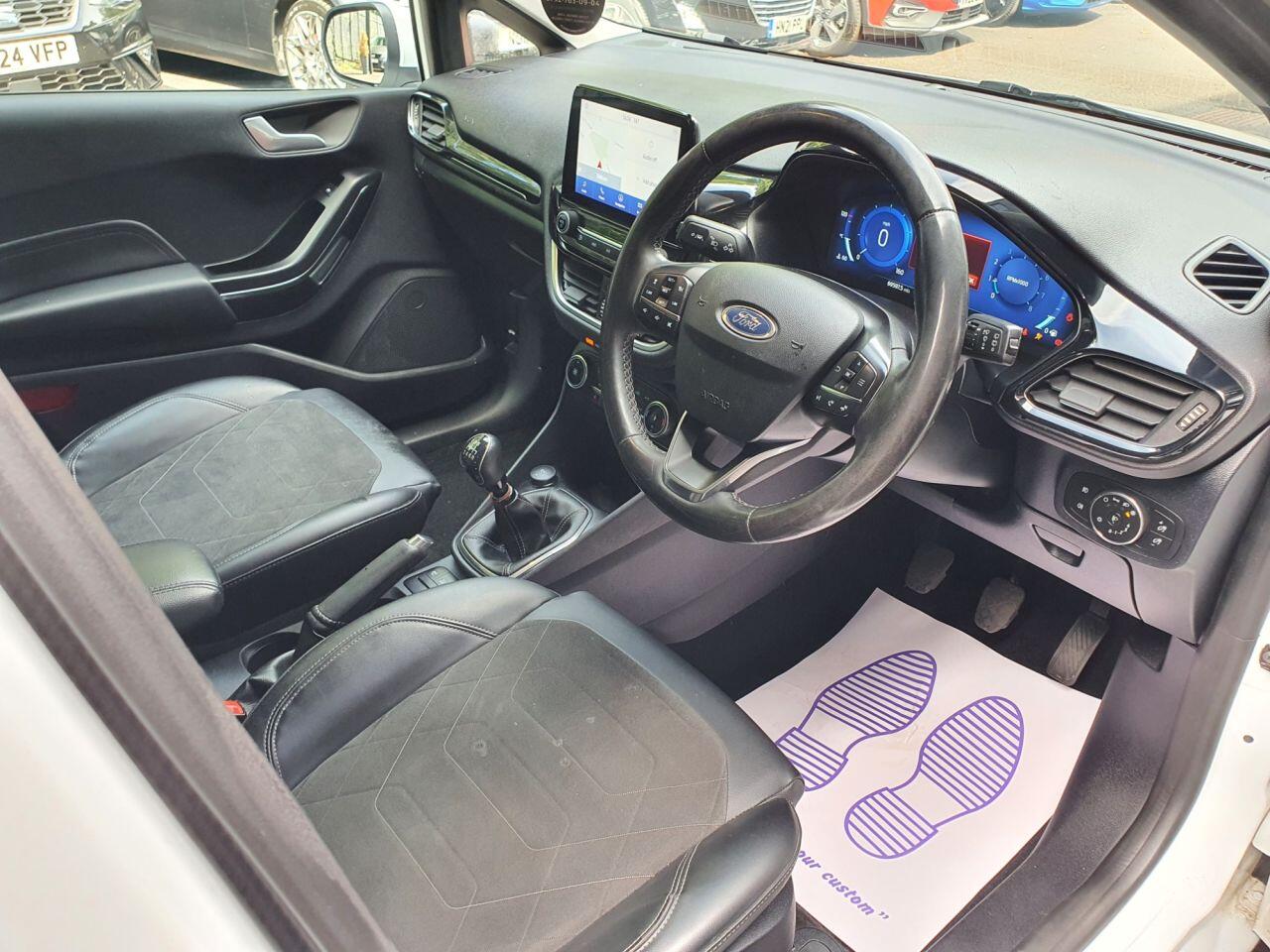 Ford Fiesta view 3