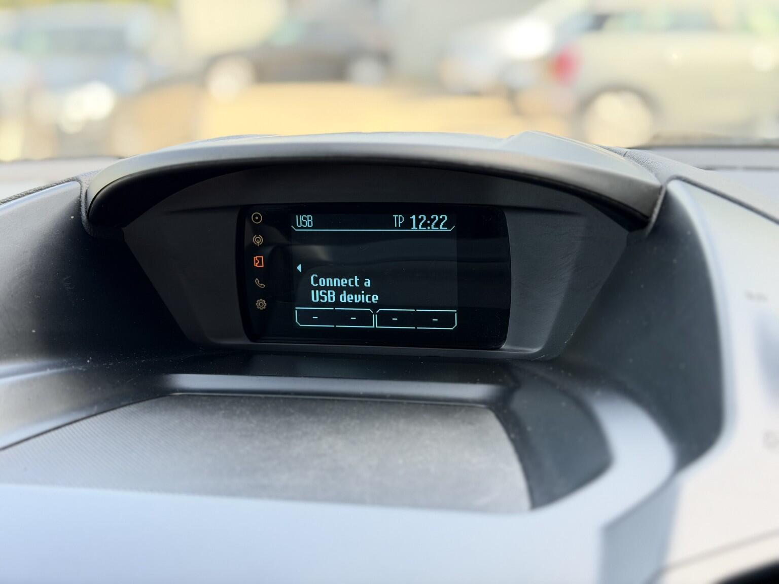 Ford Kuga view 16