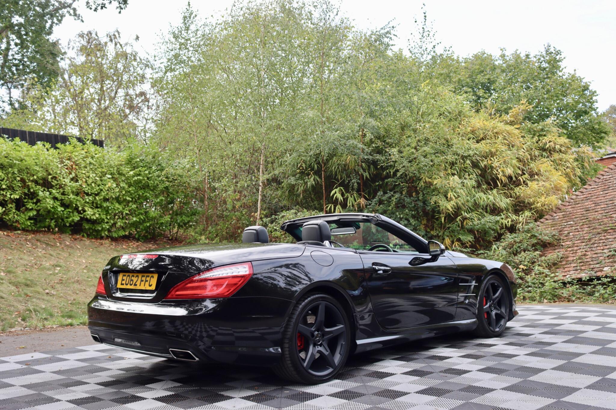 Mercedes-Benz SL view 23