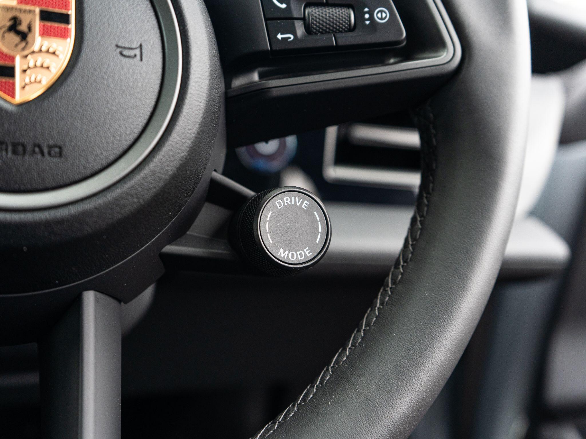 Porsche Taycan view 41