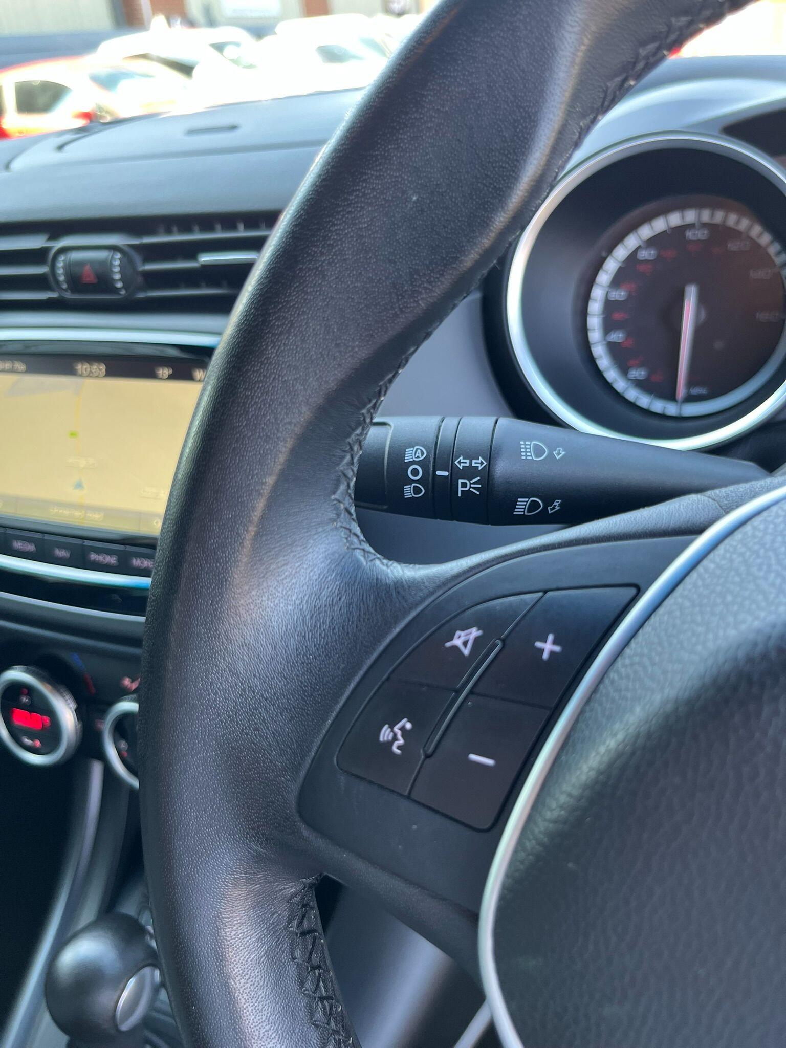 Alfa Romeo Giulietta view 17