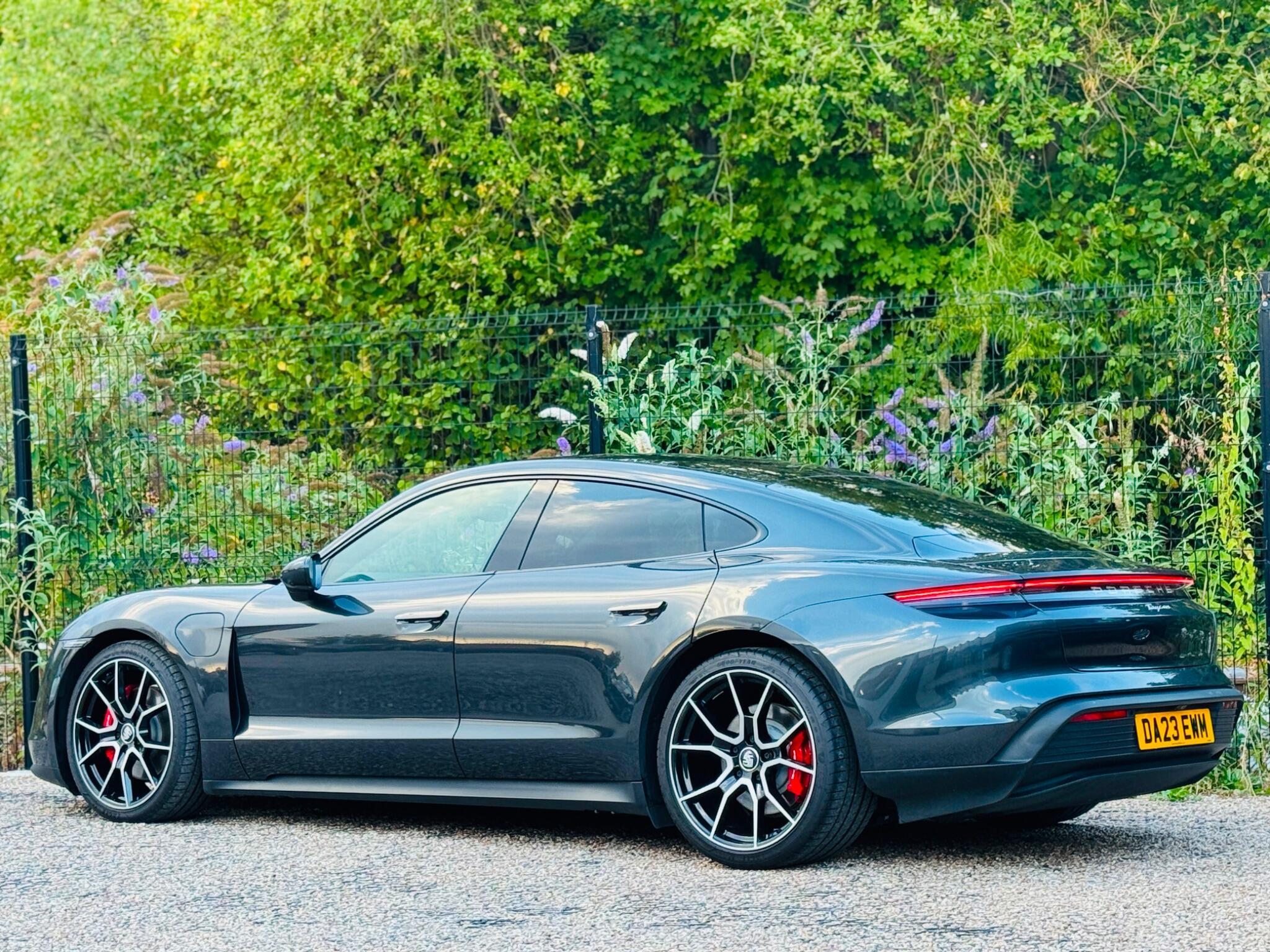 Porsche Taycan view 38