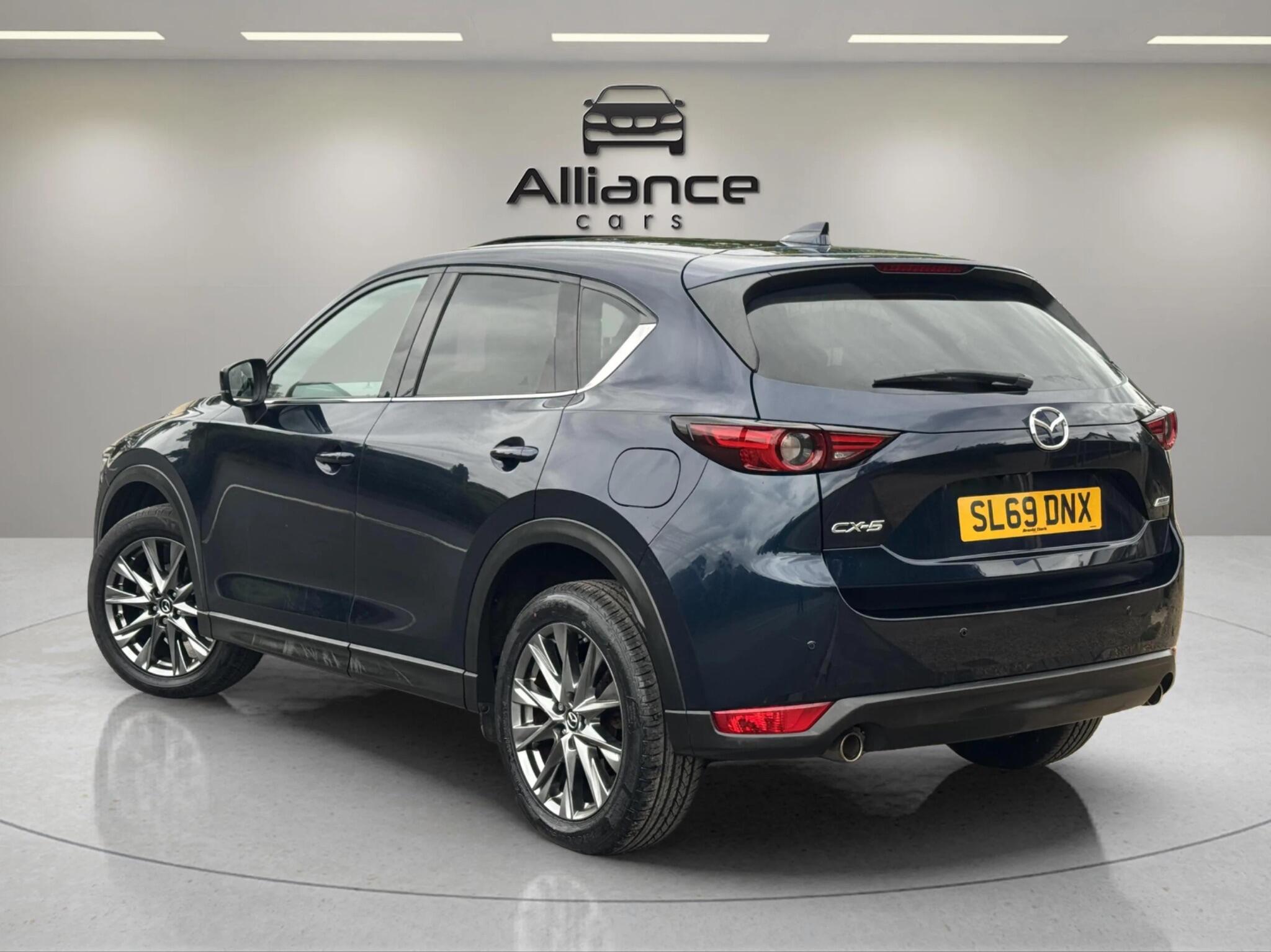 Mazda CX-5 view 3