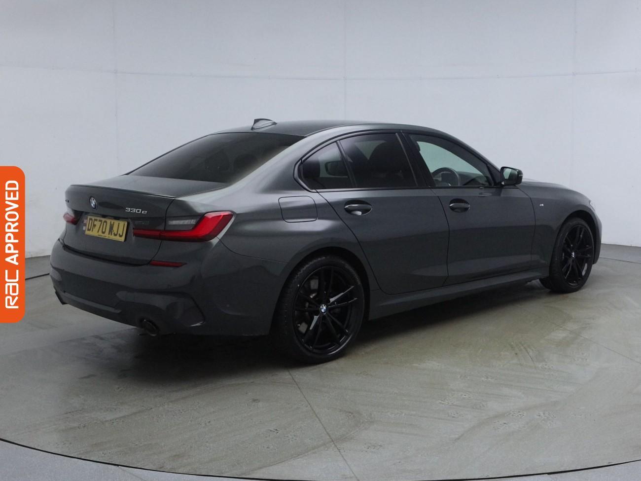 BMW 3 Series view 32