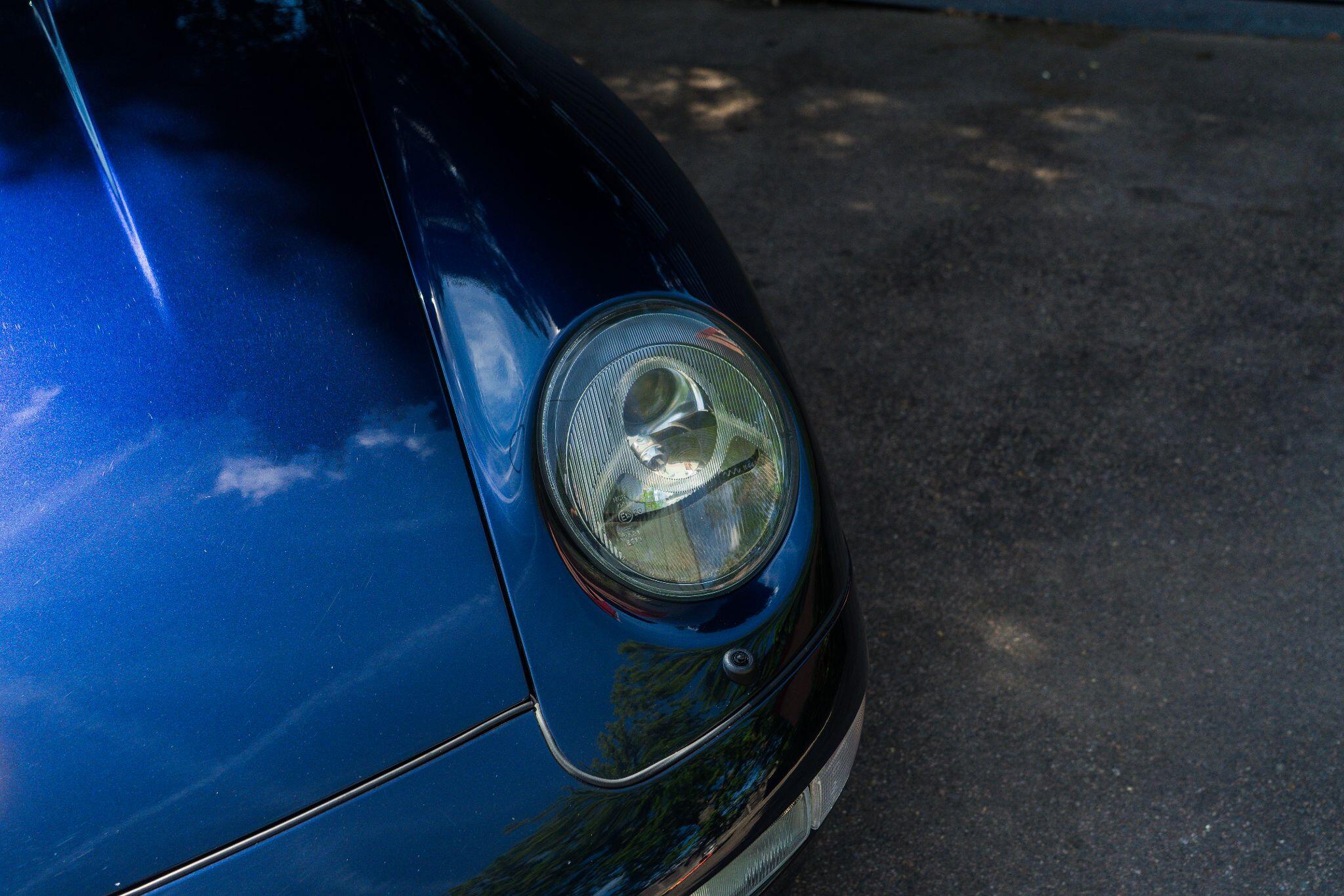 Porsche 911 view 37
