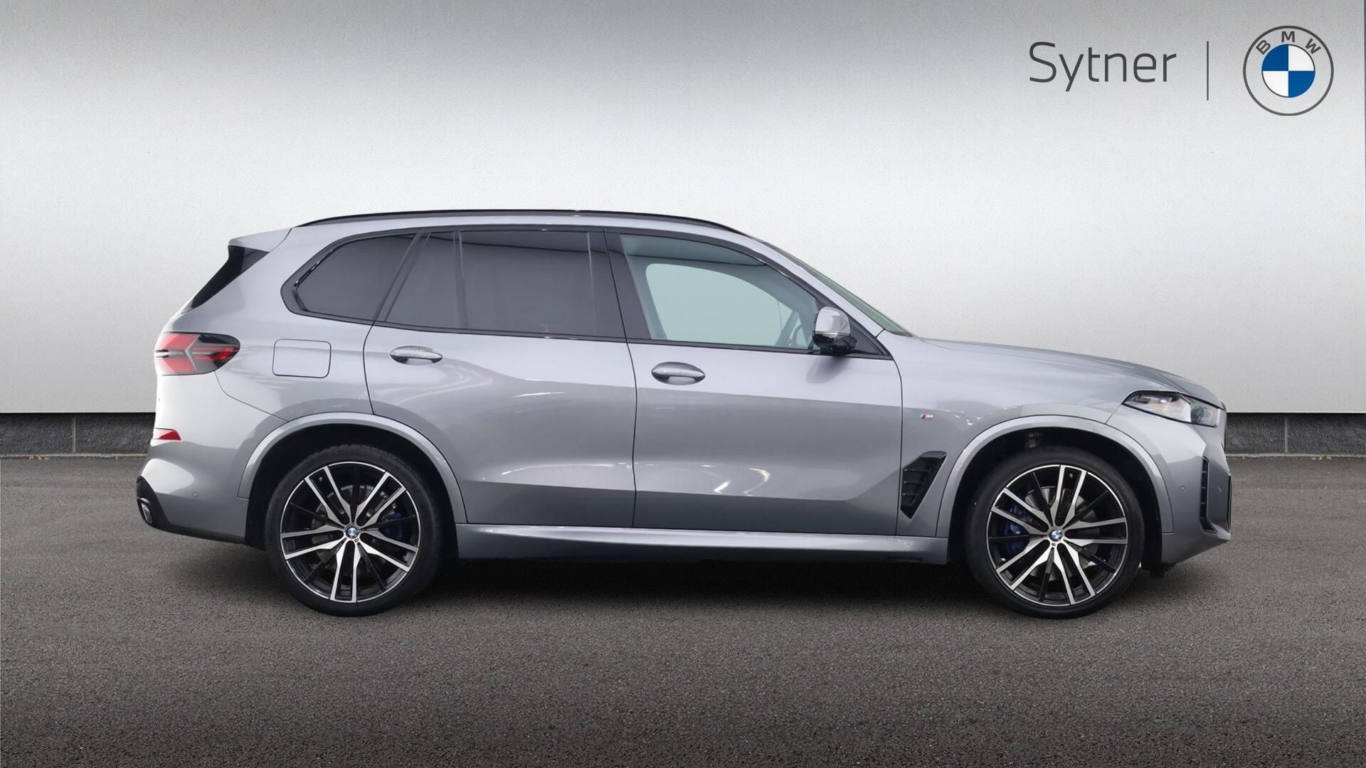 BMW X5 view 3