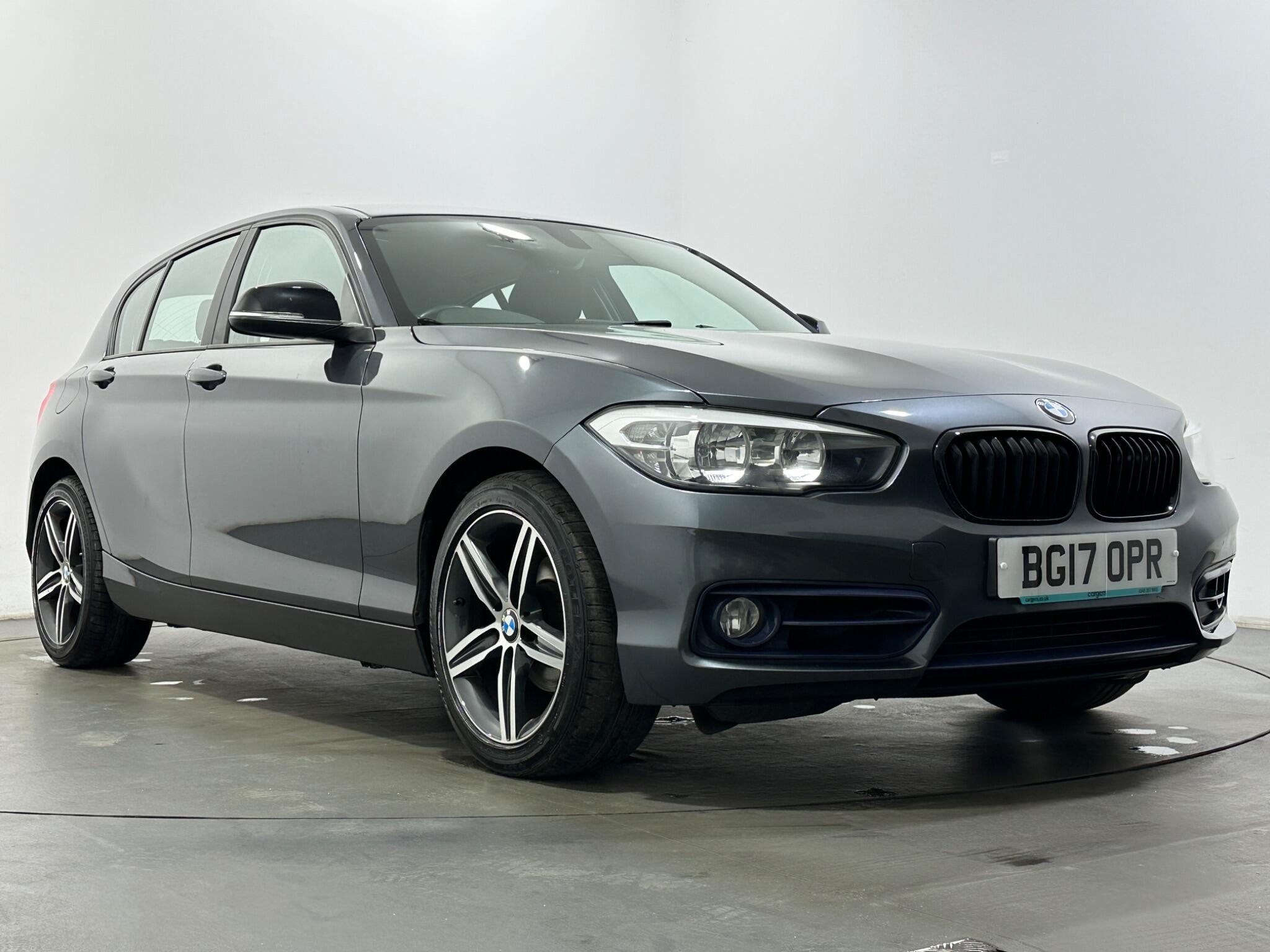 BMW 1 Series view 52