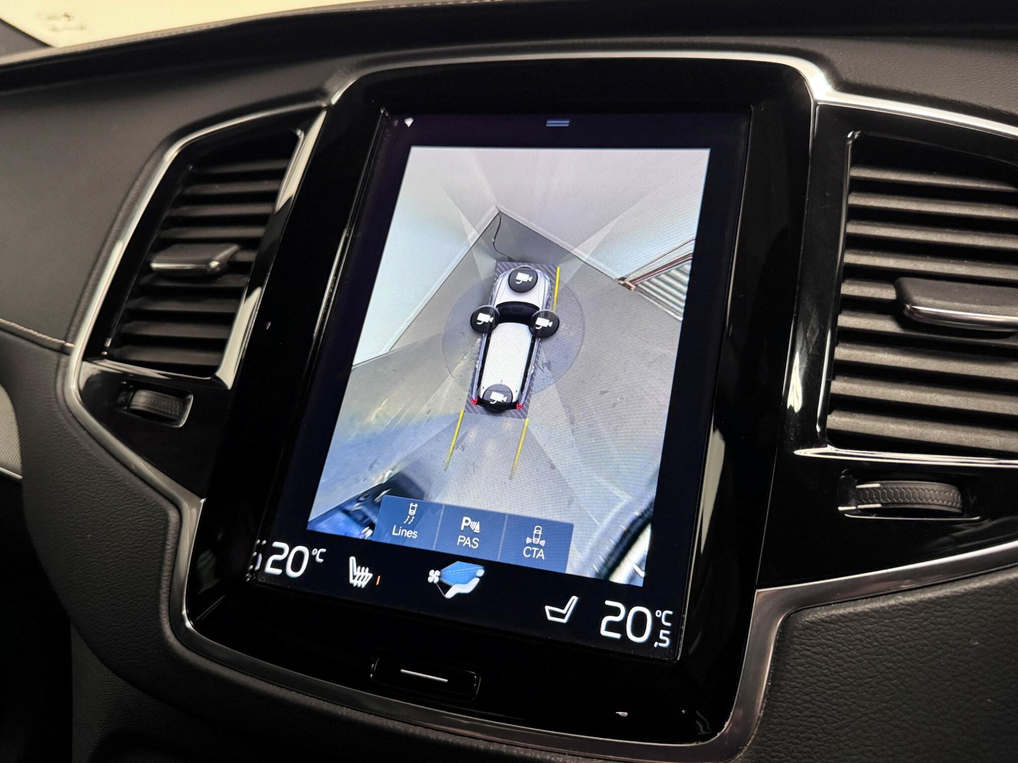 Volvo XC90 view 14