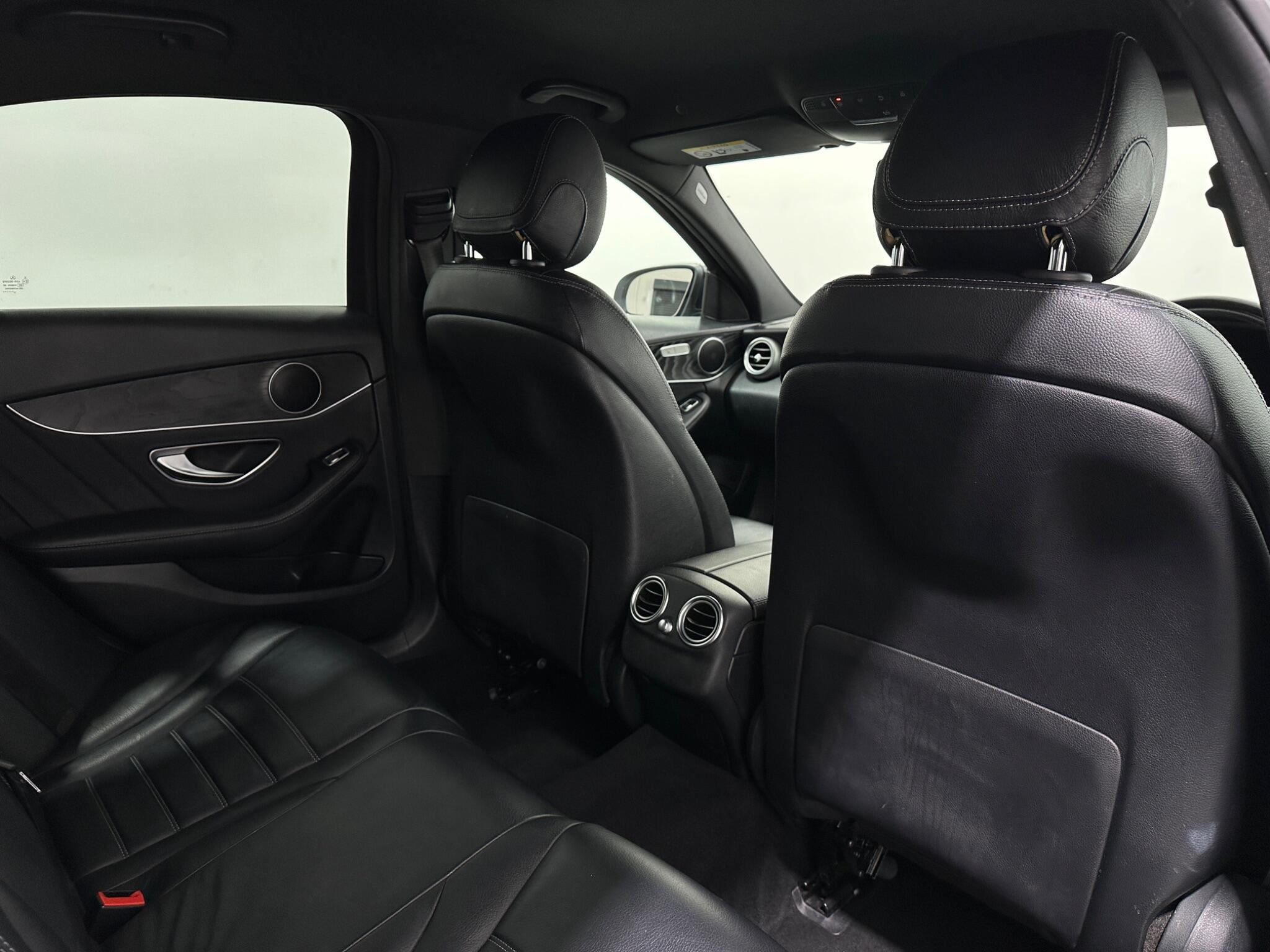Mercedes-Benz C-Class view 43