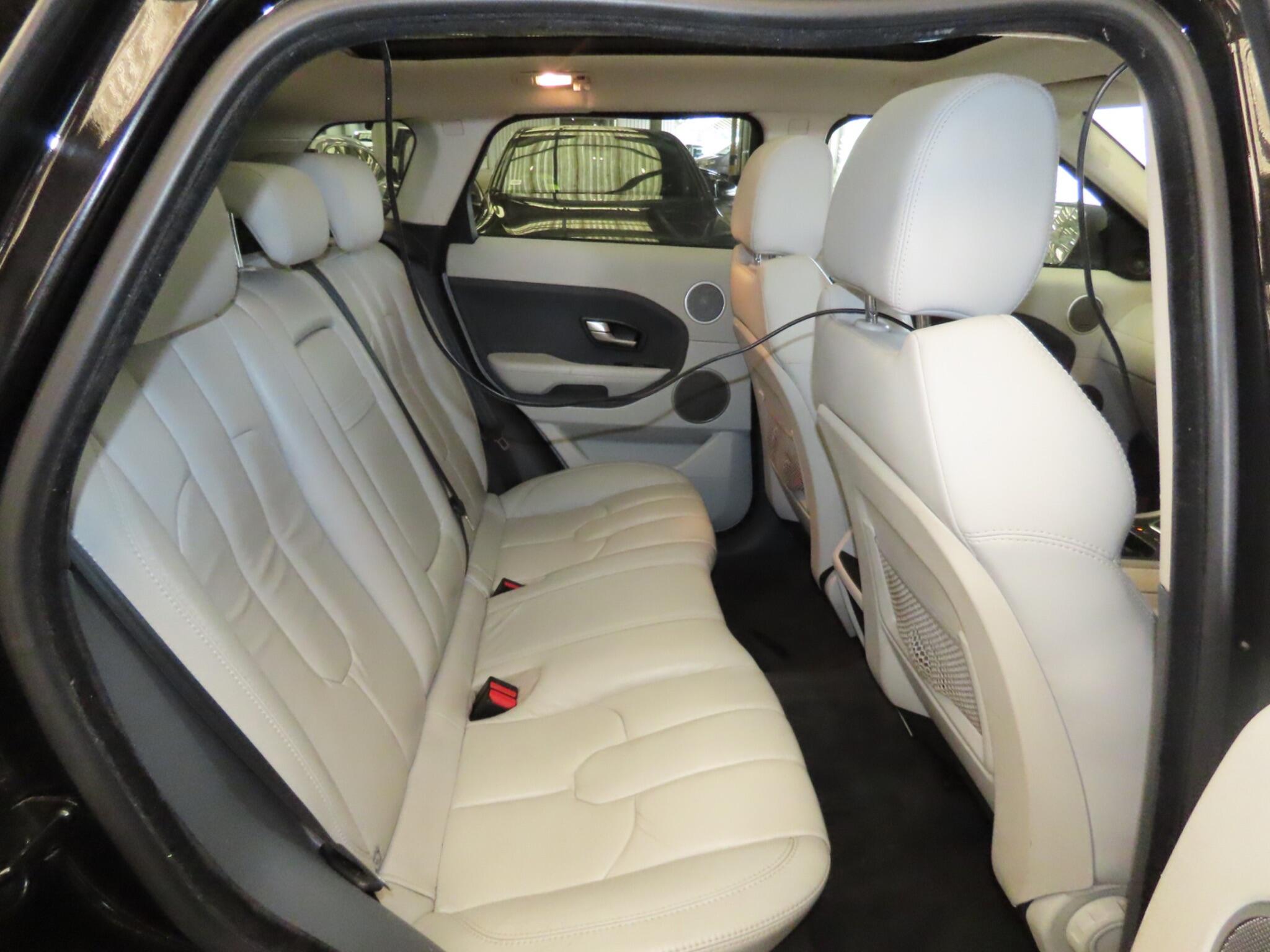Land Rover Range Rover Evoque view 8