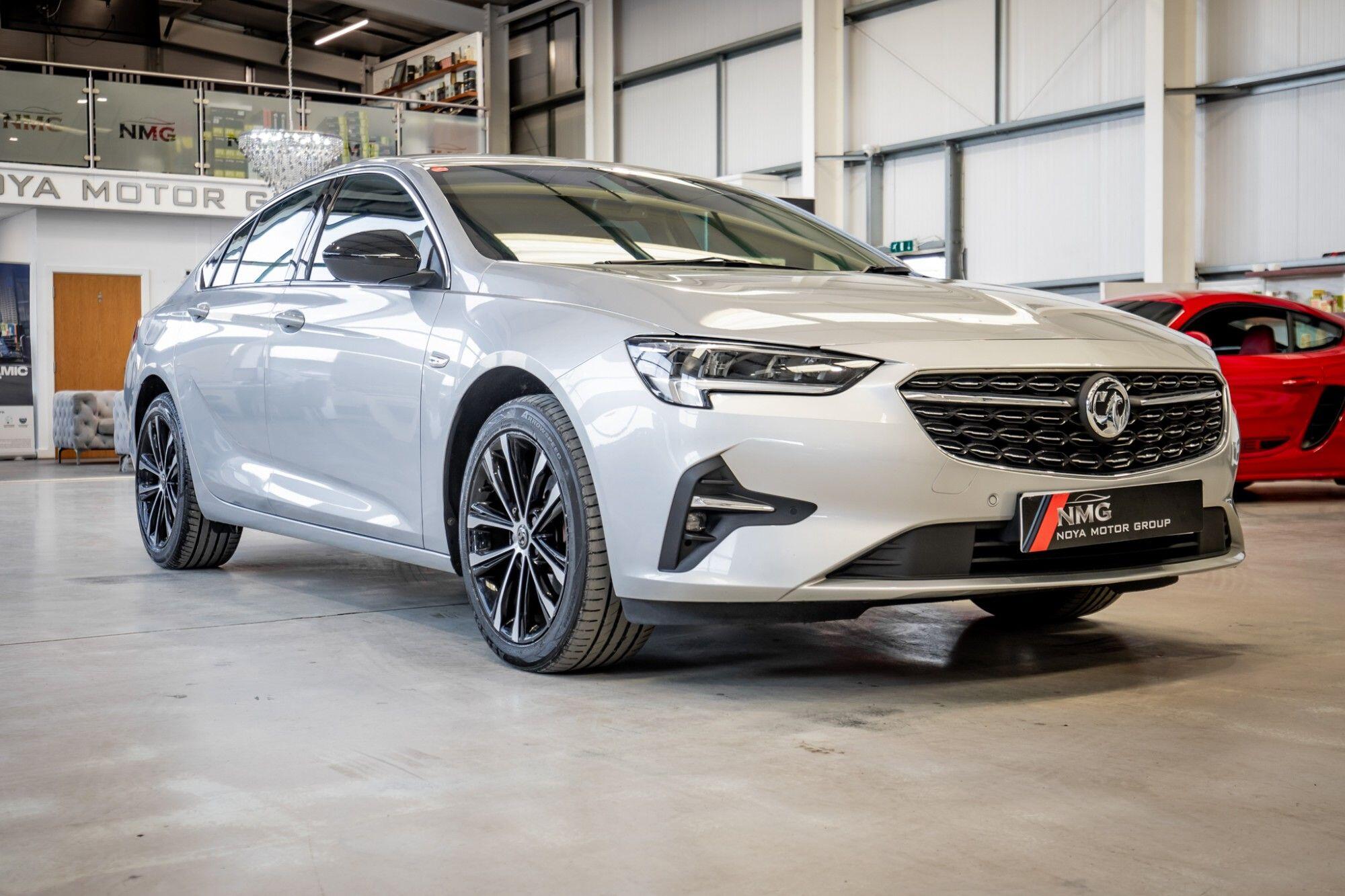 Vauxhall Insignia view 11