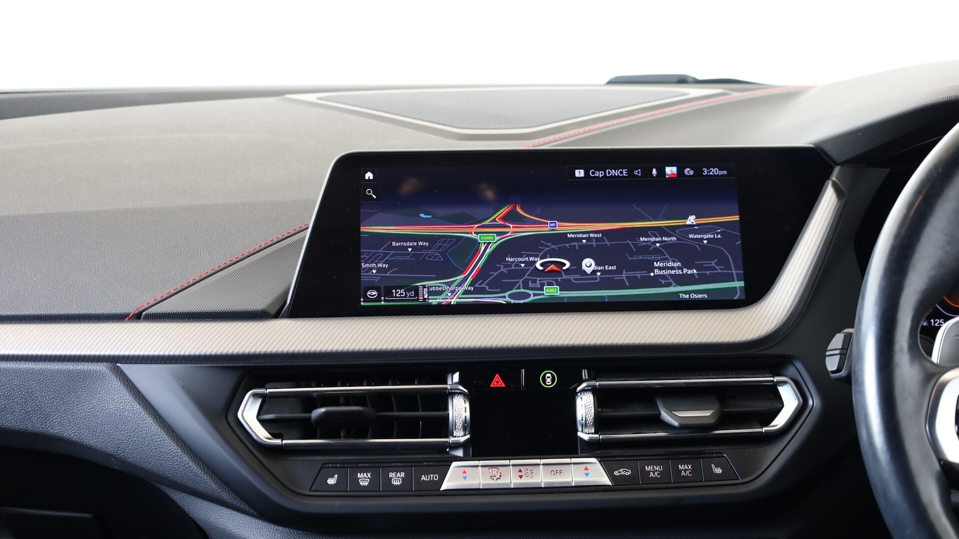 BMW 1 Series view 8