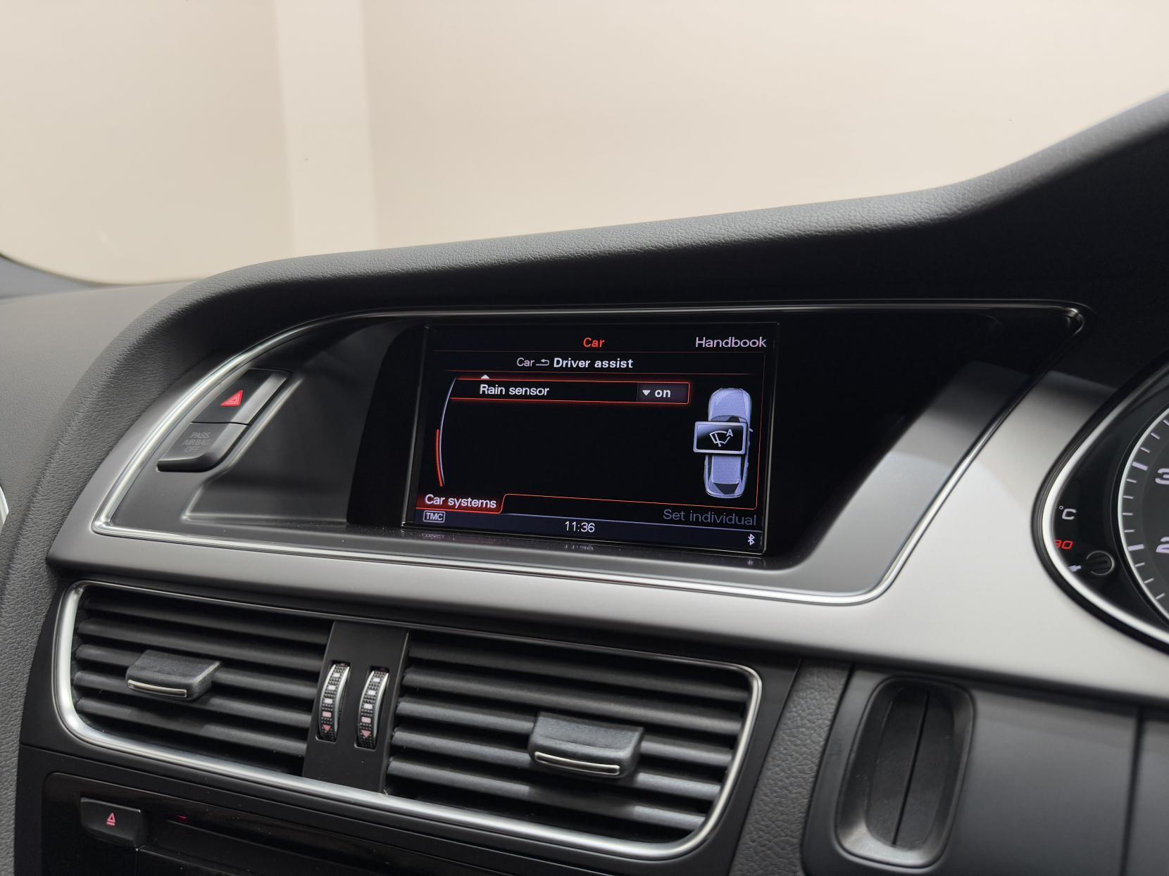 Audi S4 Avant view 27