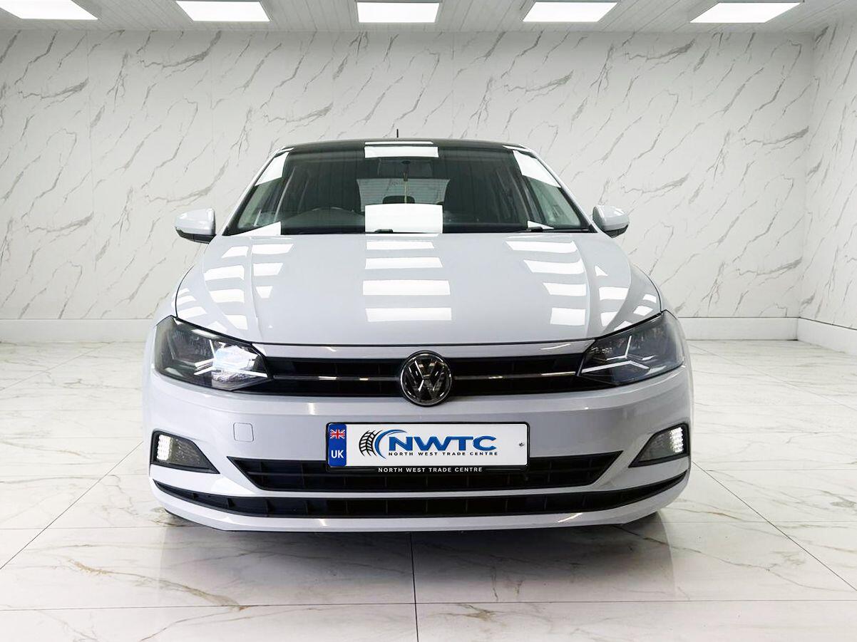 Volkswagen Polo view 5
