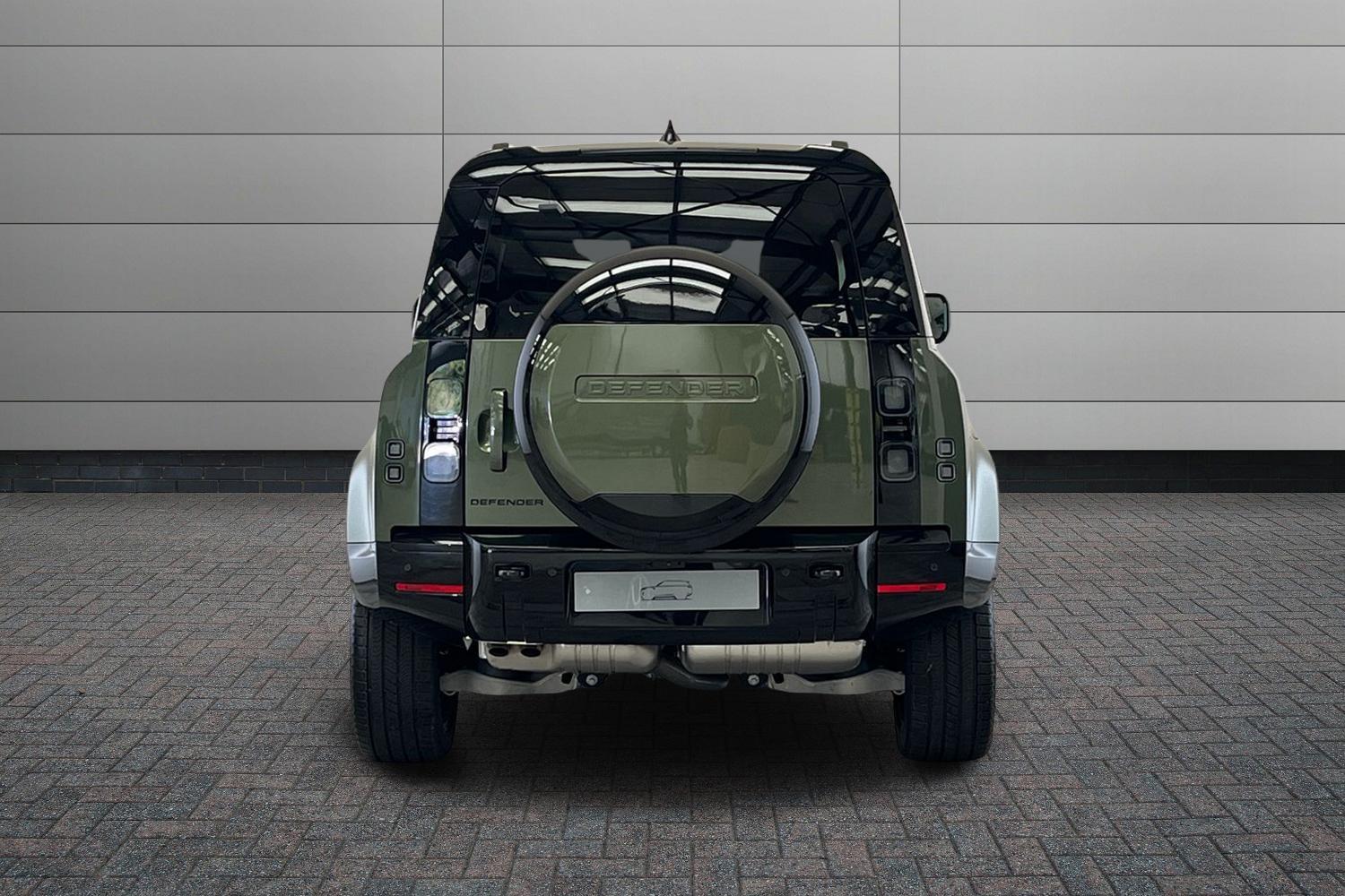 Land Rover Defender view 6