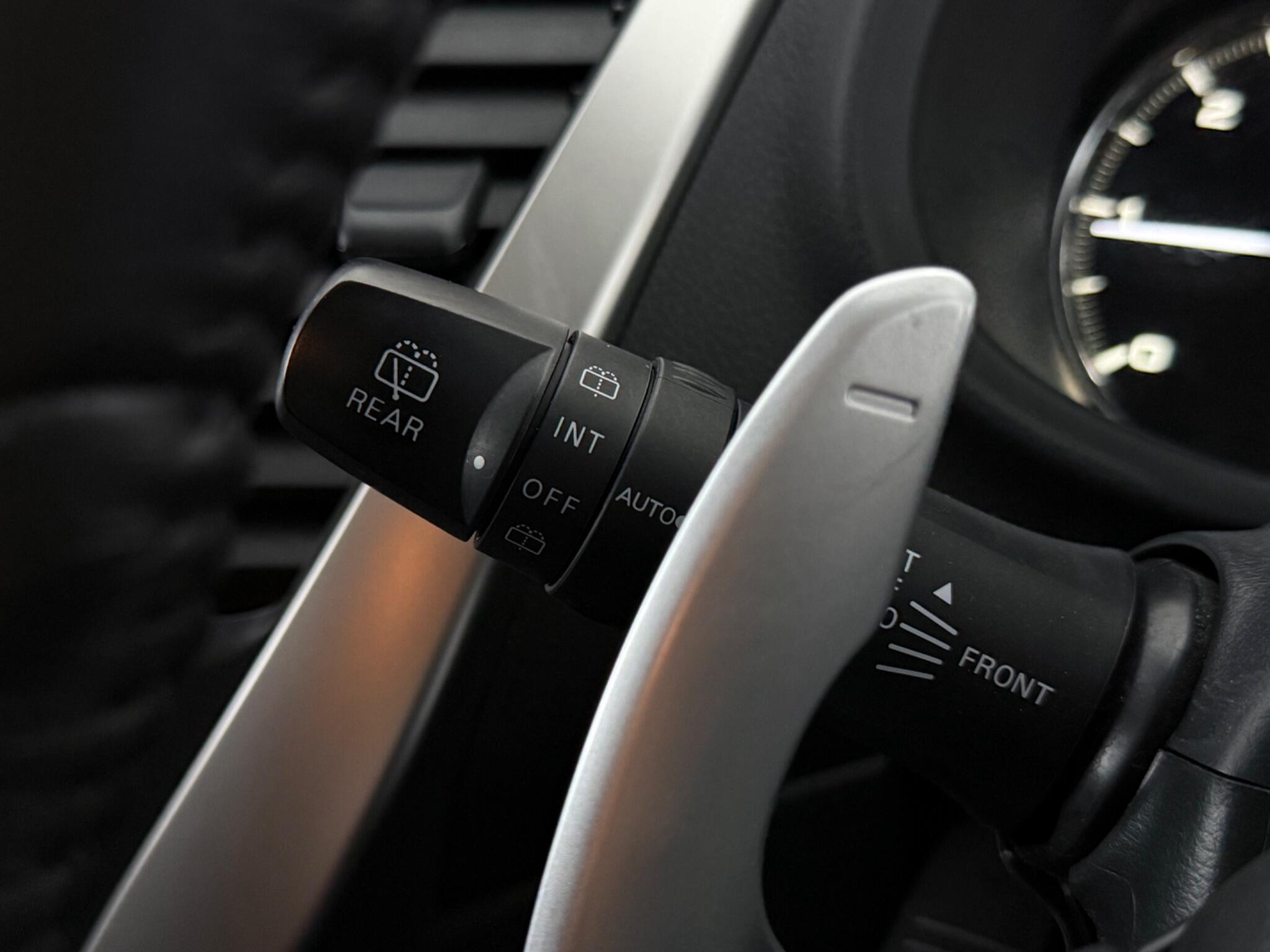 Mitsubishi Shogun Sport view 15