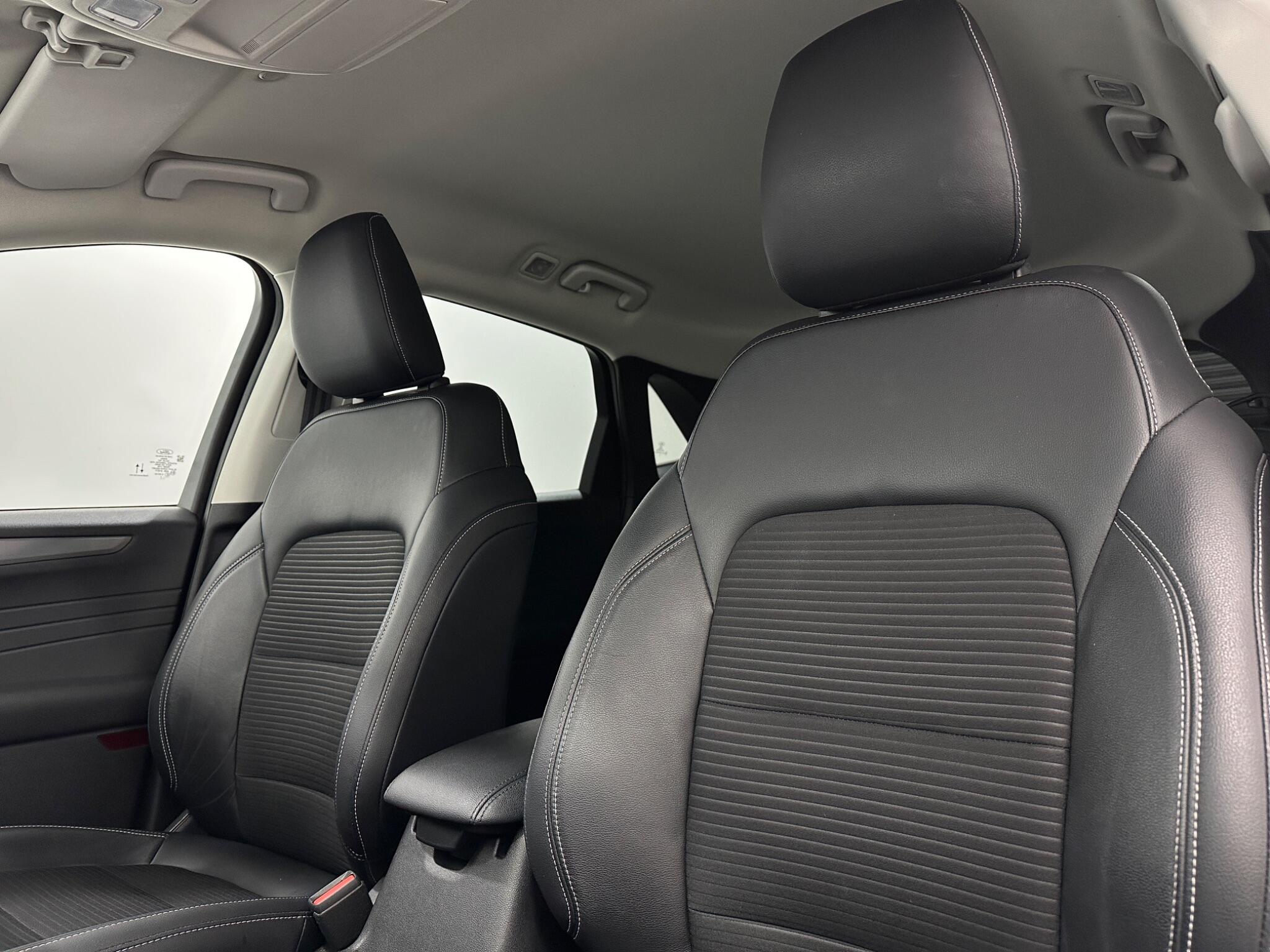 Ford Kuga view 35