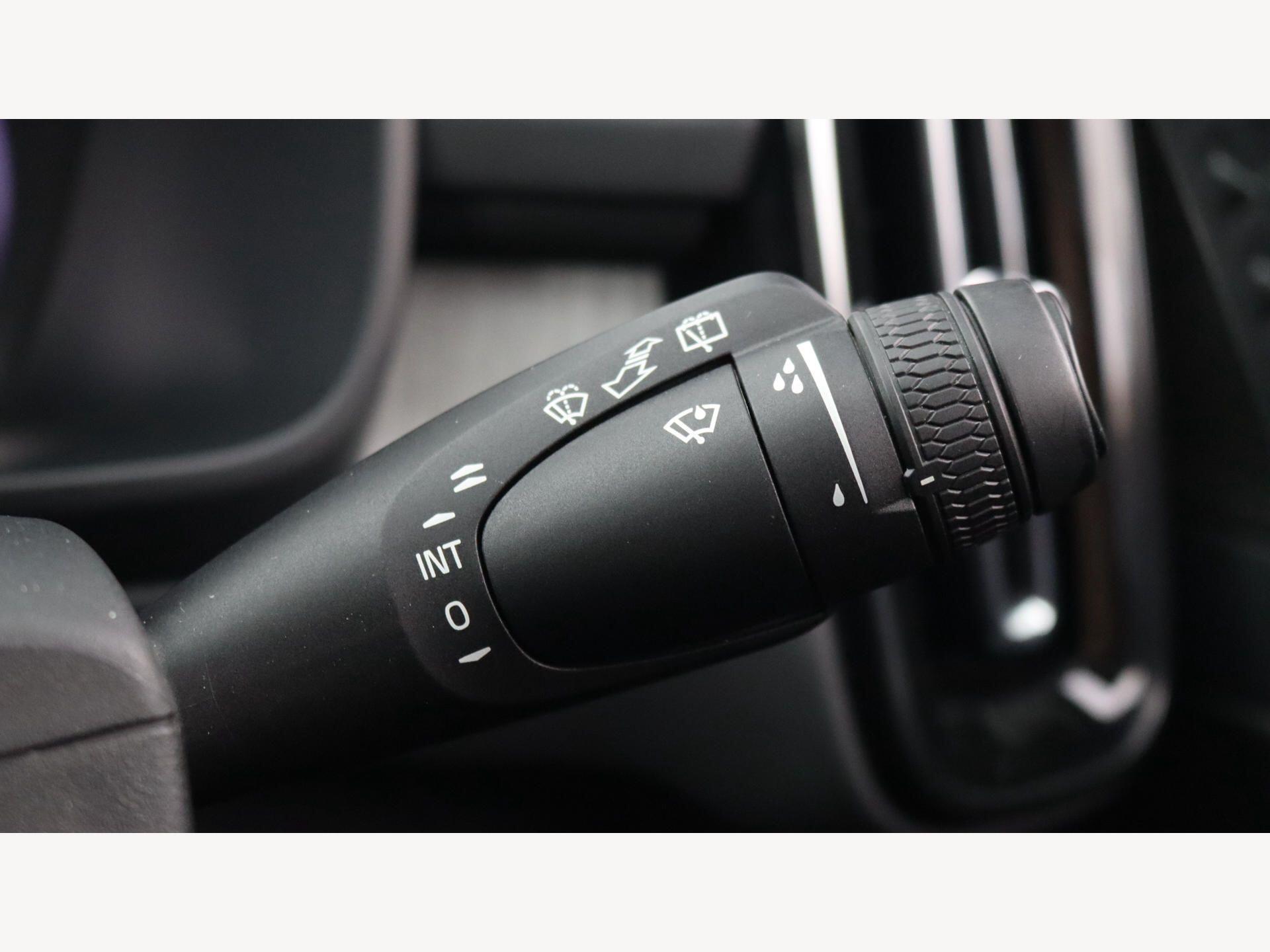 Volvo XC40 view 24