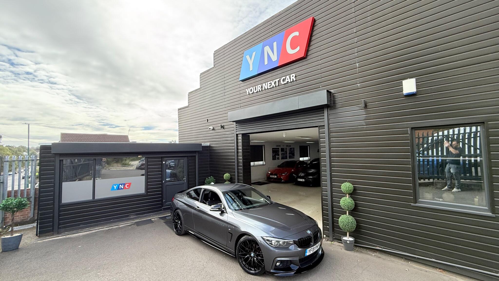 BMW 4 Series view 5