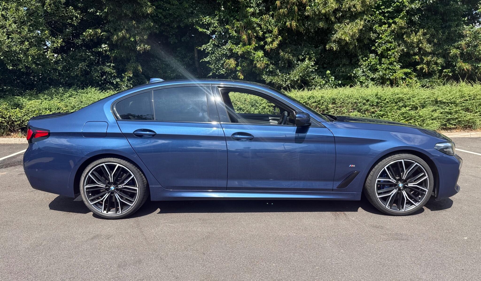 BMW 5 Series view 7