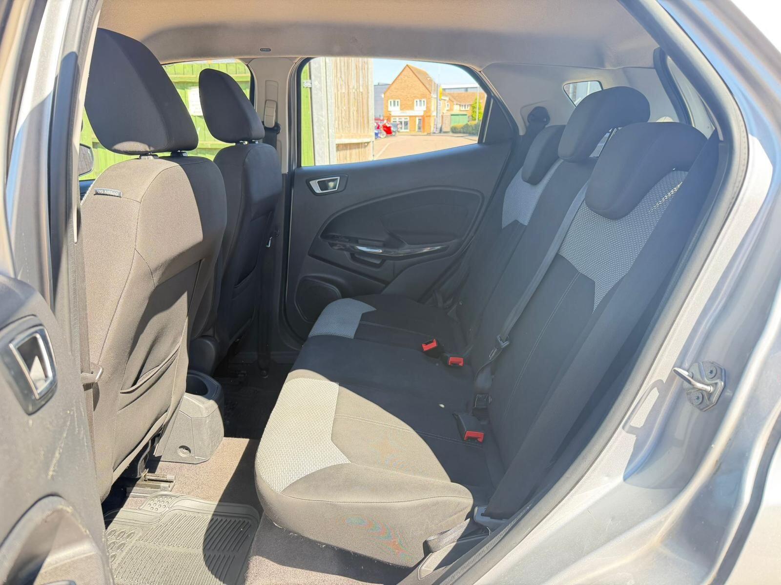 Ford Ecosport view 15
