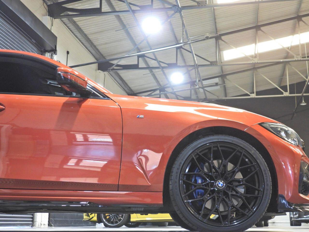 BMW 3 Series view 9