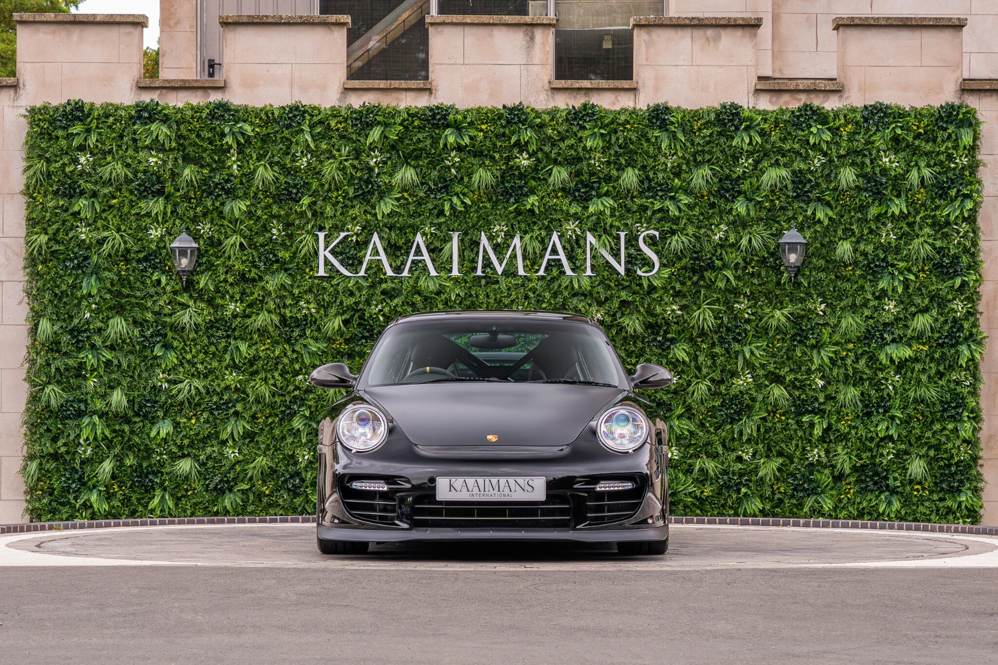 Porsche 911 view 2