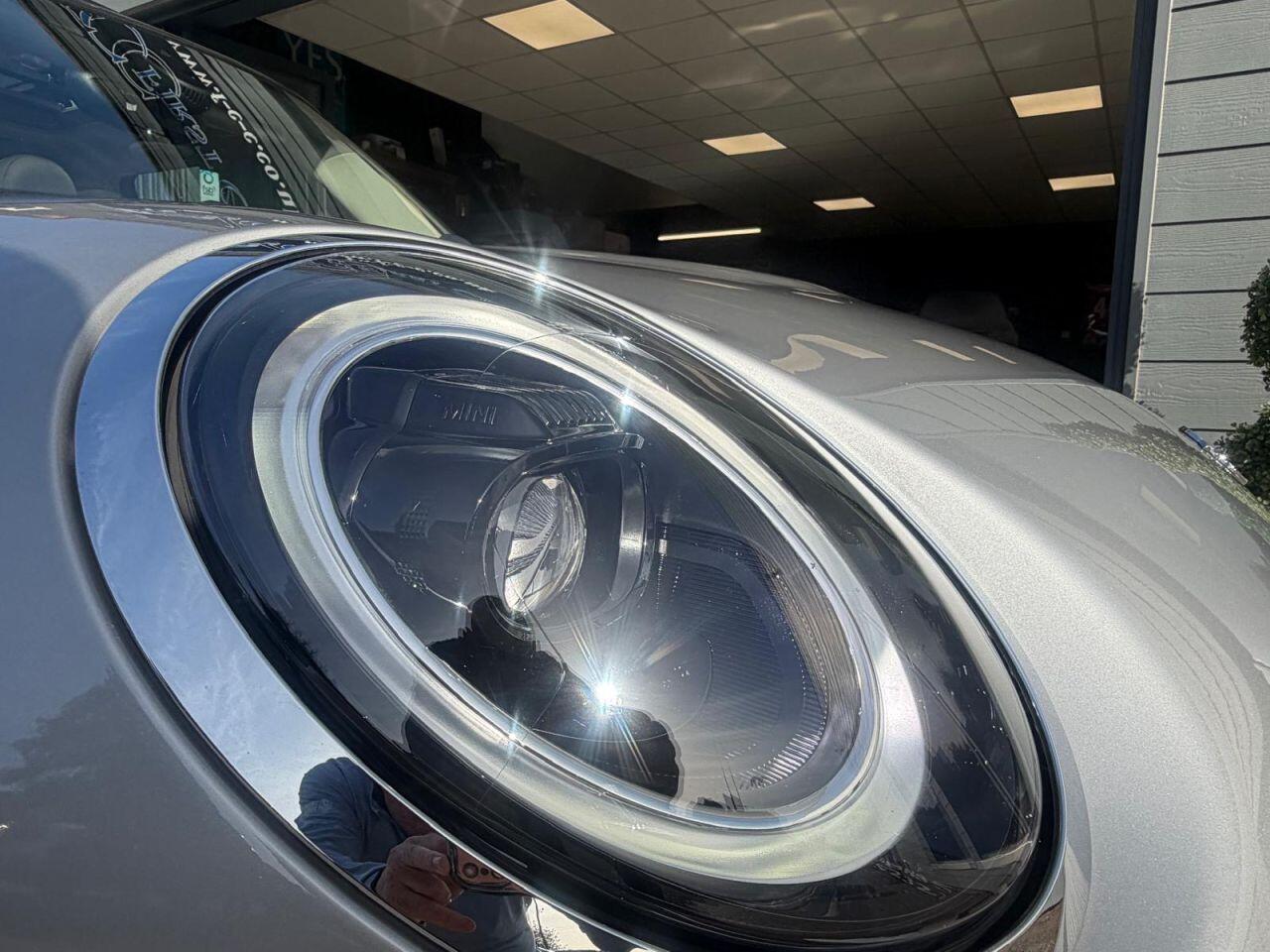 Mini Hatch view 13