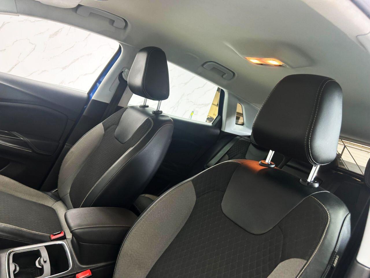 Vauxhall Grandland X view 13