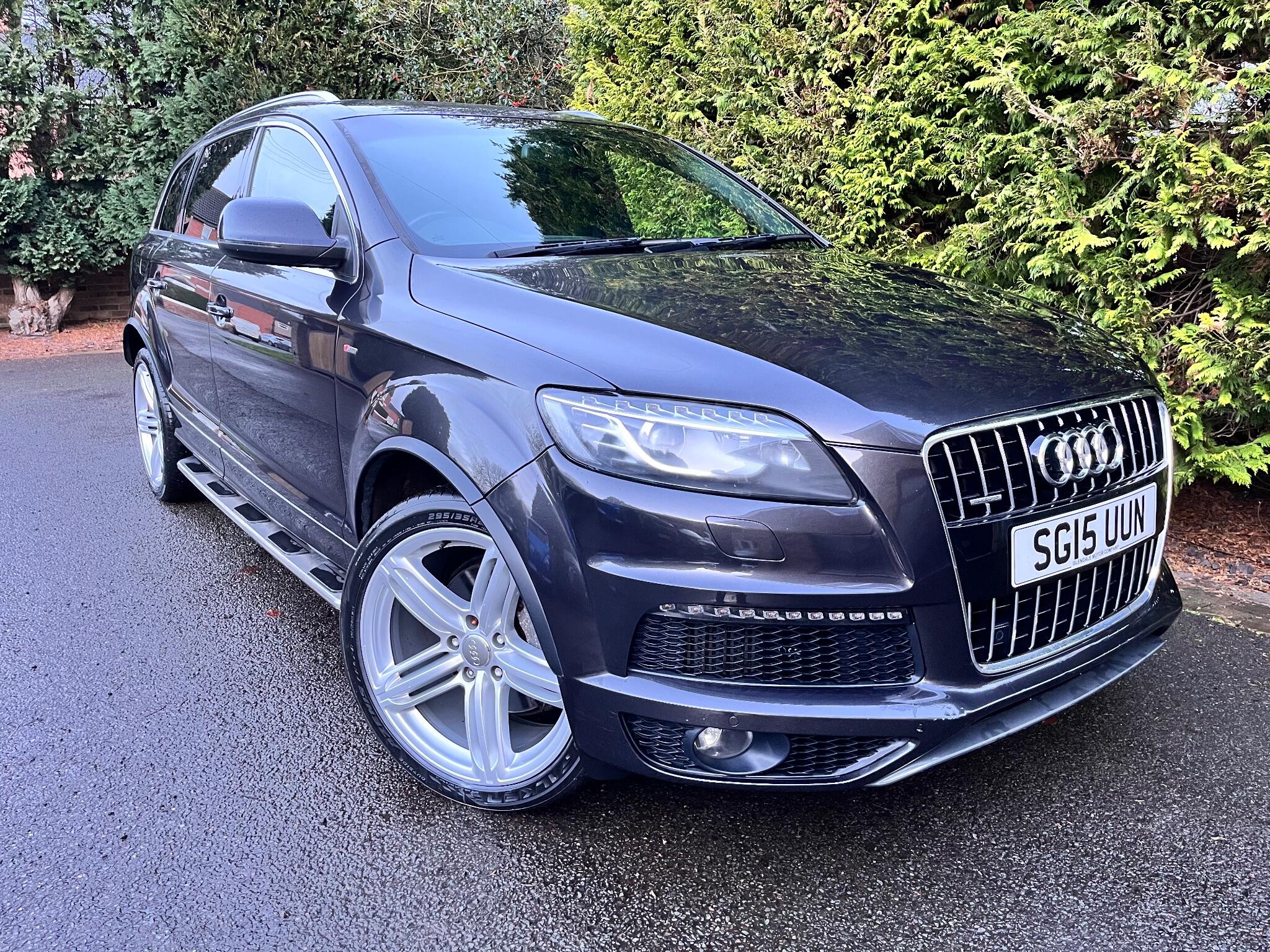 Audi Q7 view 22