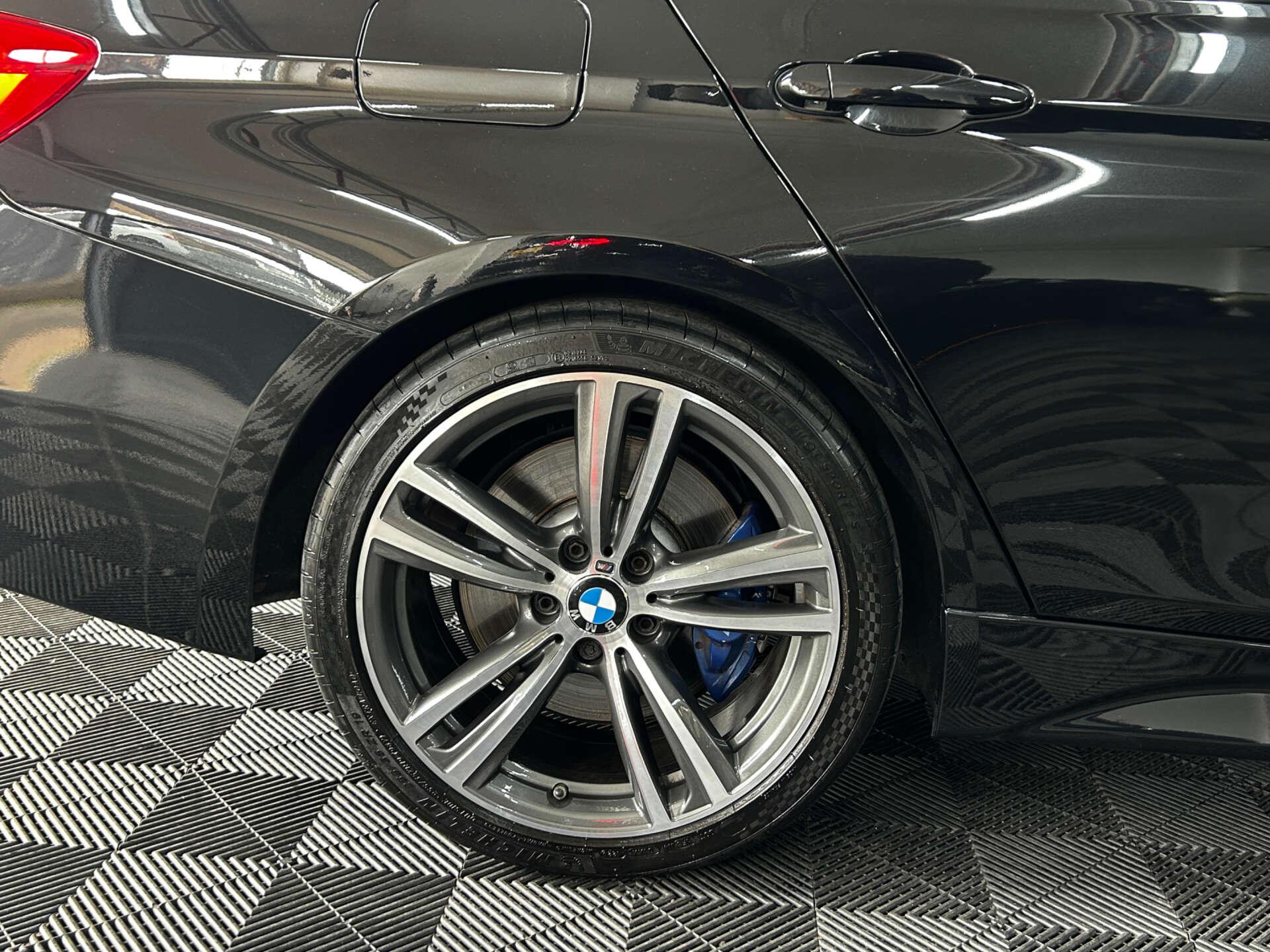 BMW 3 Series view 26