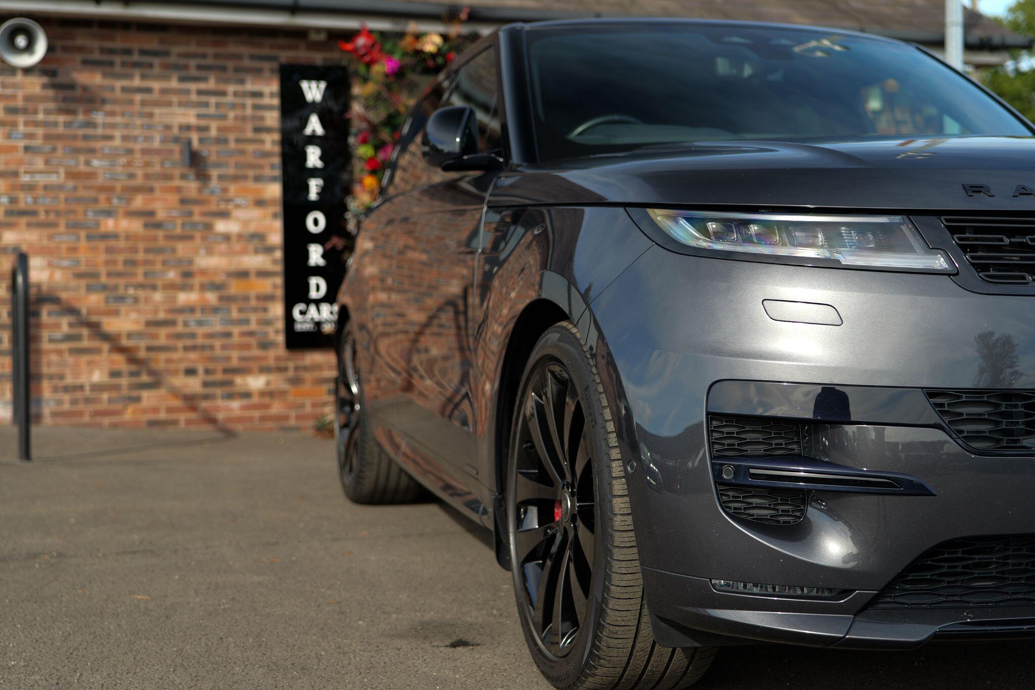 Land Rover Range Rover Sport view 9
