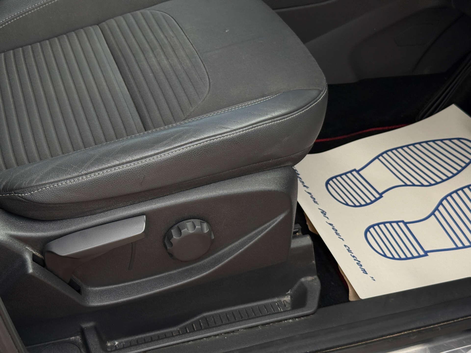 Ford Kuga view 22