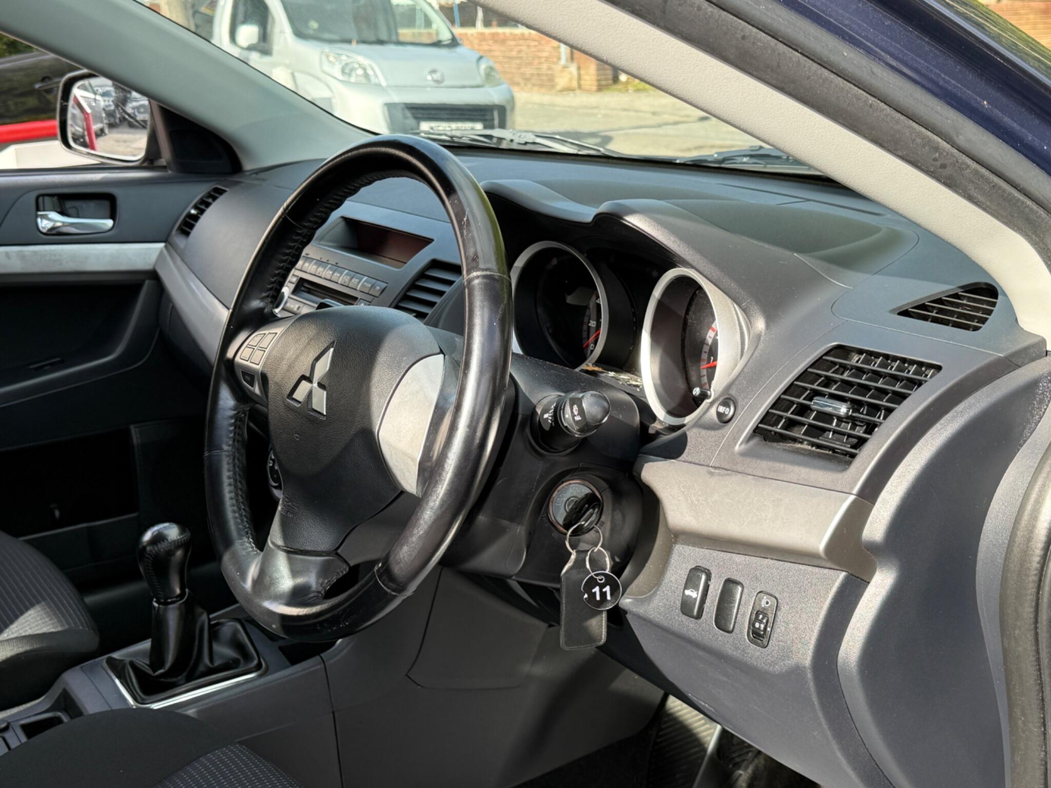 Mitsubishi Lancer - Image 34