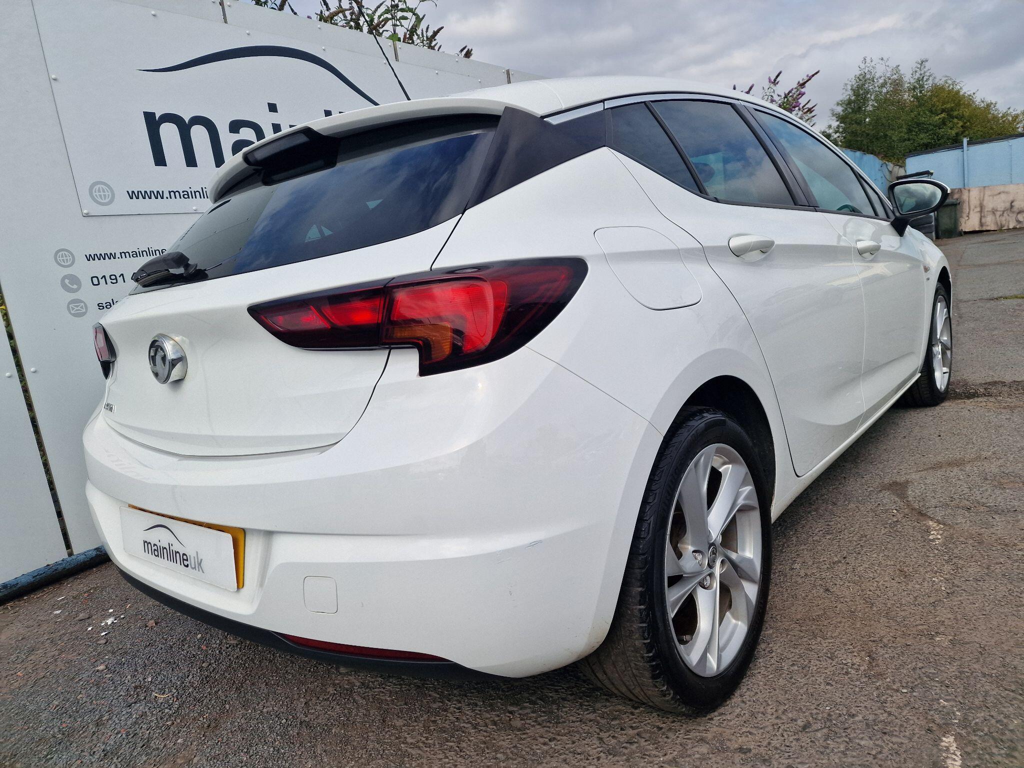 Vauxhall Astra view 26