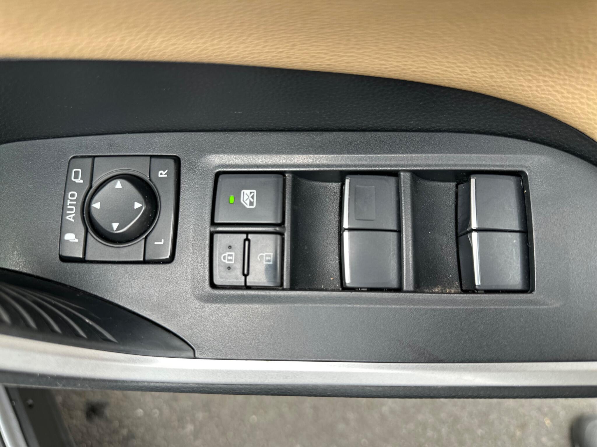 Toyota Rav4 view 19