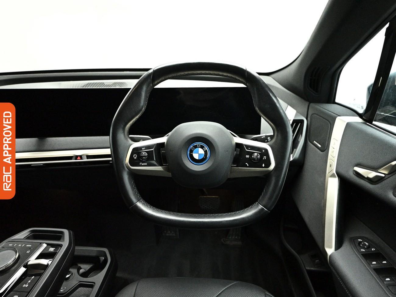 BMW iX view 10