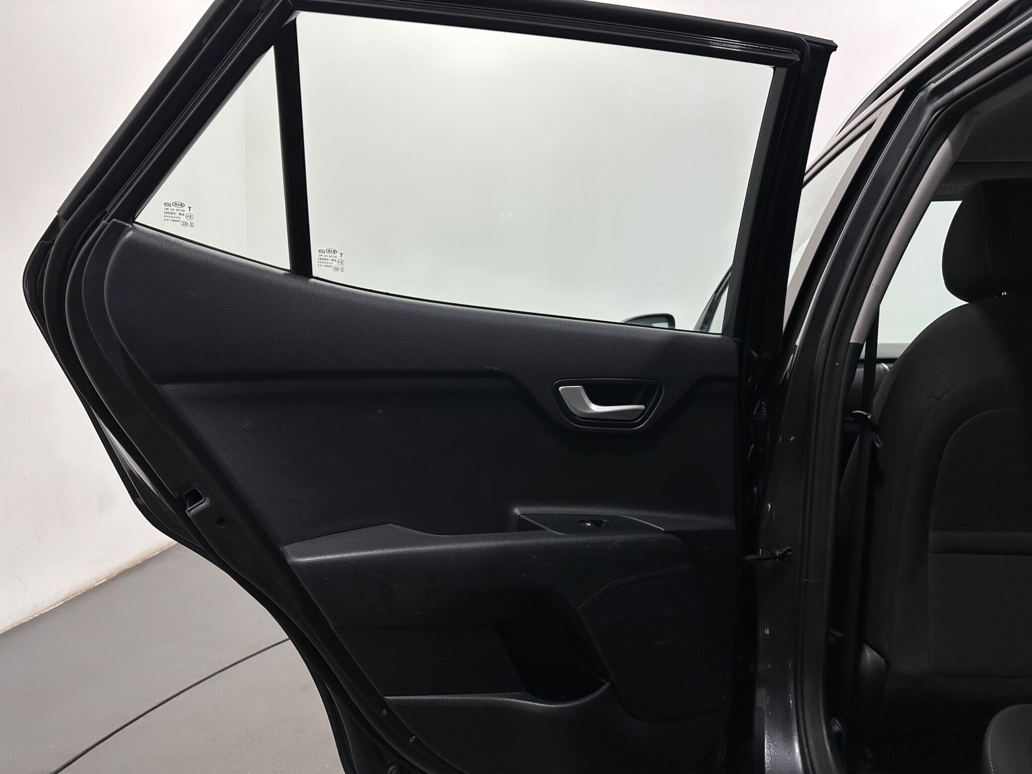 Kia Stonic view 35