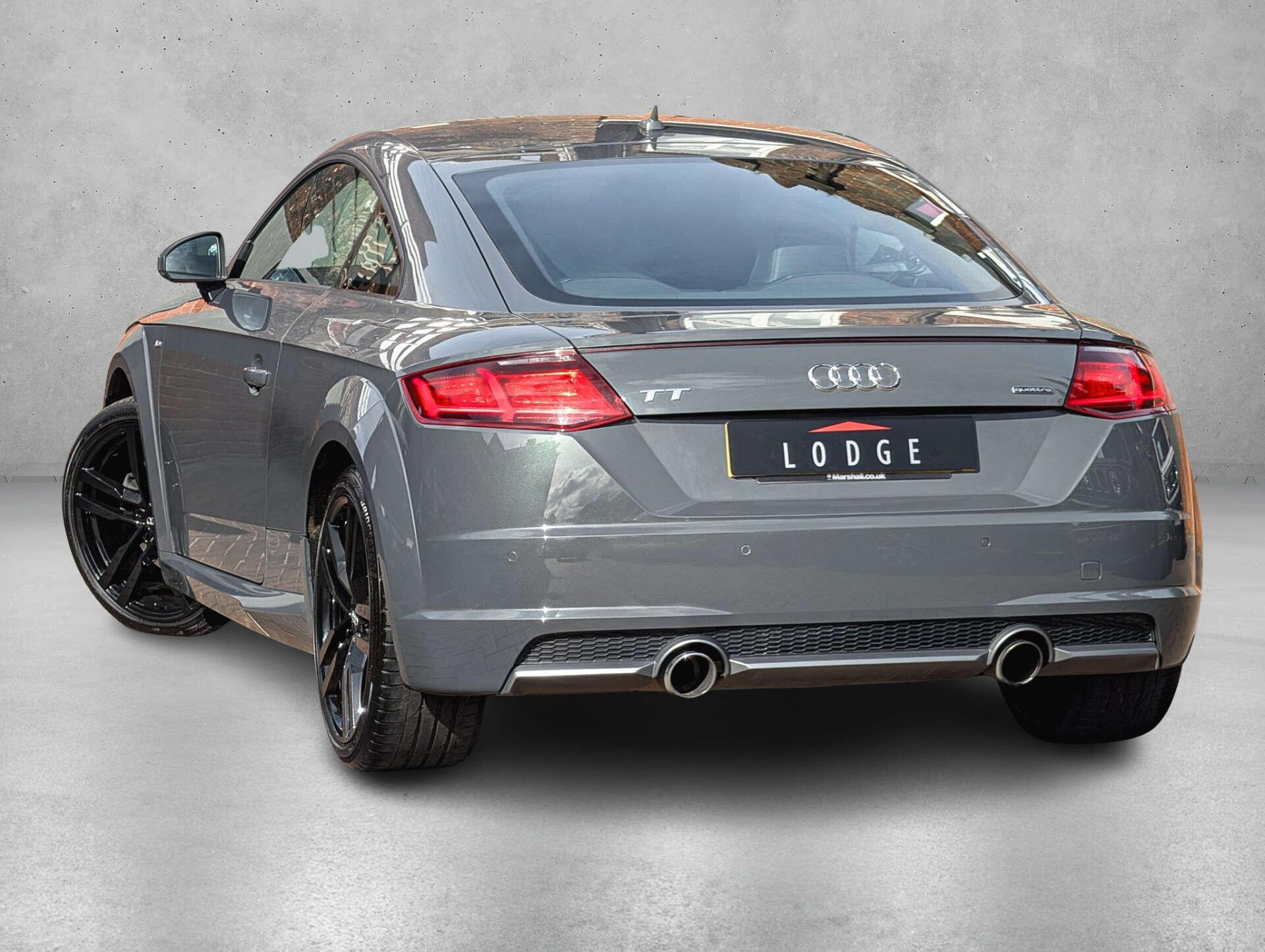 Audi TT view 5