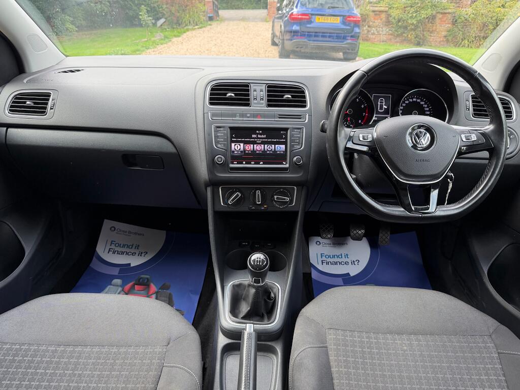 Volkswagen Polo view 22
